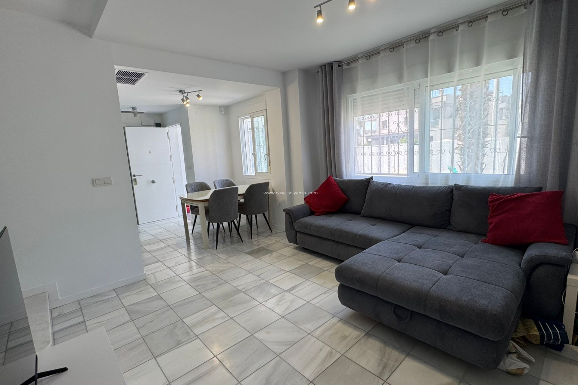 Resale - Villa - Torrevieja - Costa Blanca