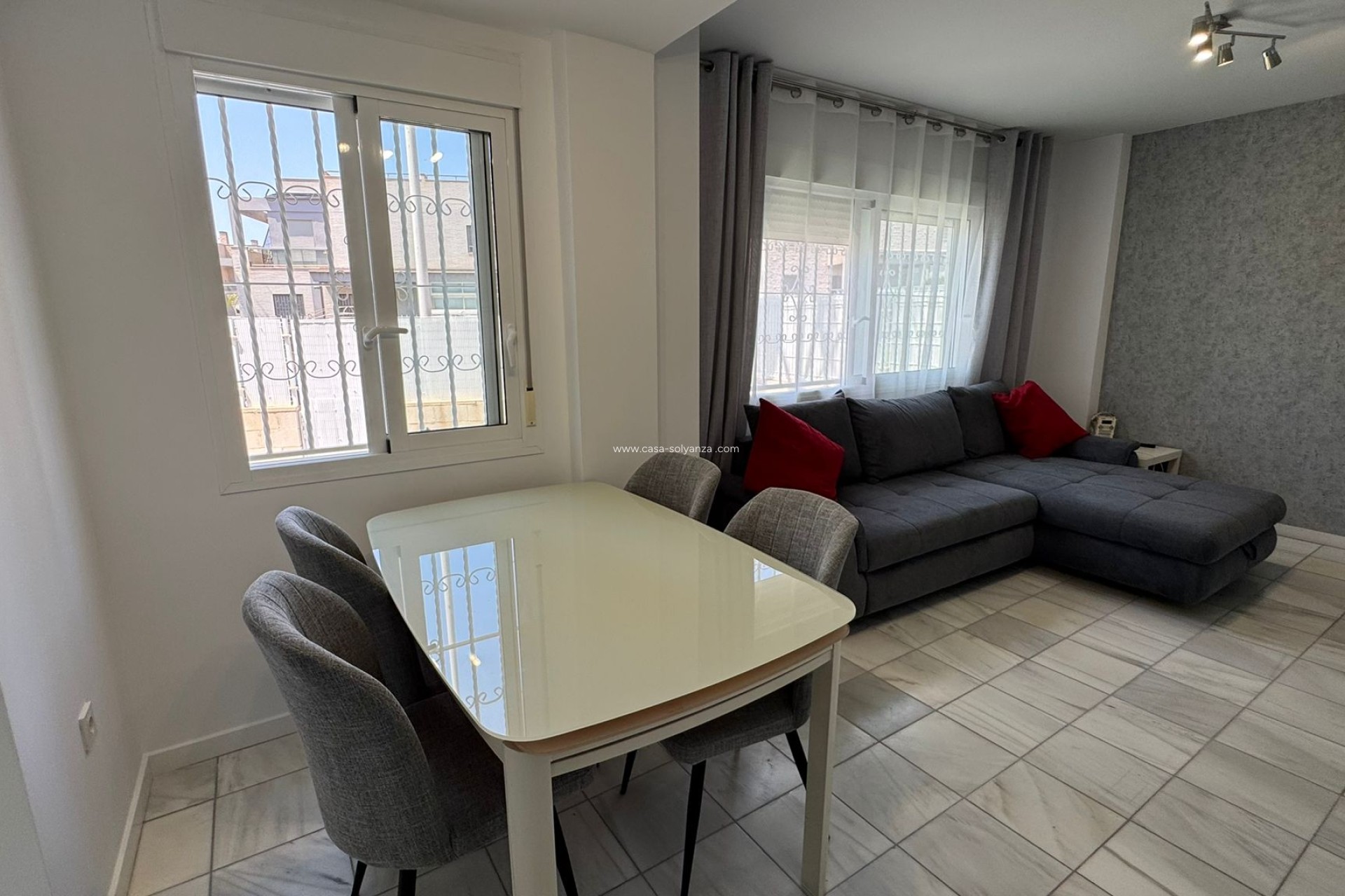 Resale - Villa - Torrevieja - Costa Blanca
