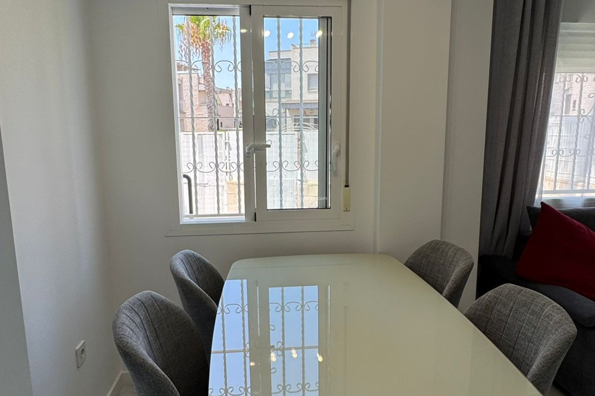 Resale - Villa - Torrevieja - Costa Blanca
