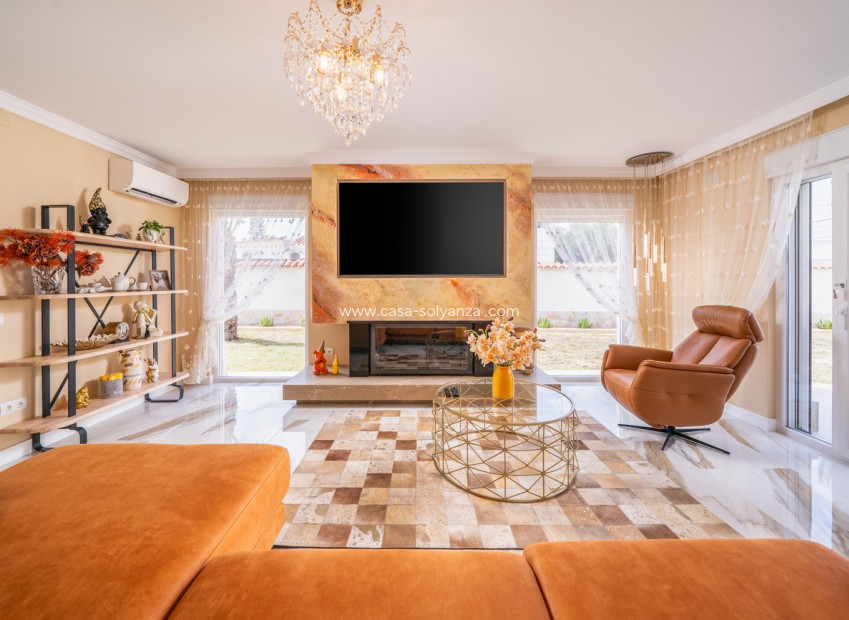 Resale - Villa - Torrevieja - Costa Blanca