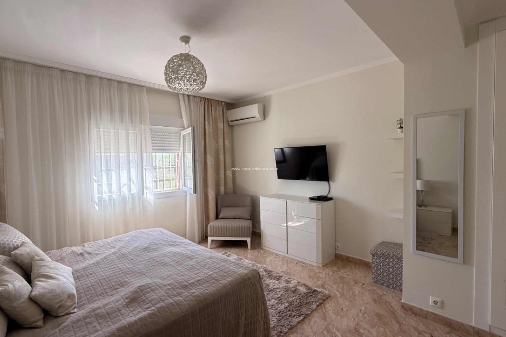 Resale - Villa - Torrevieja - Costa Blanca