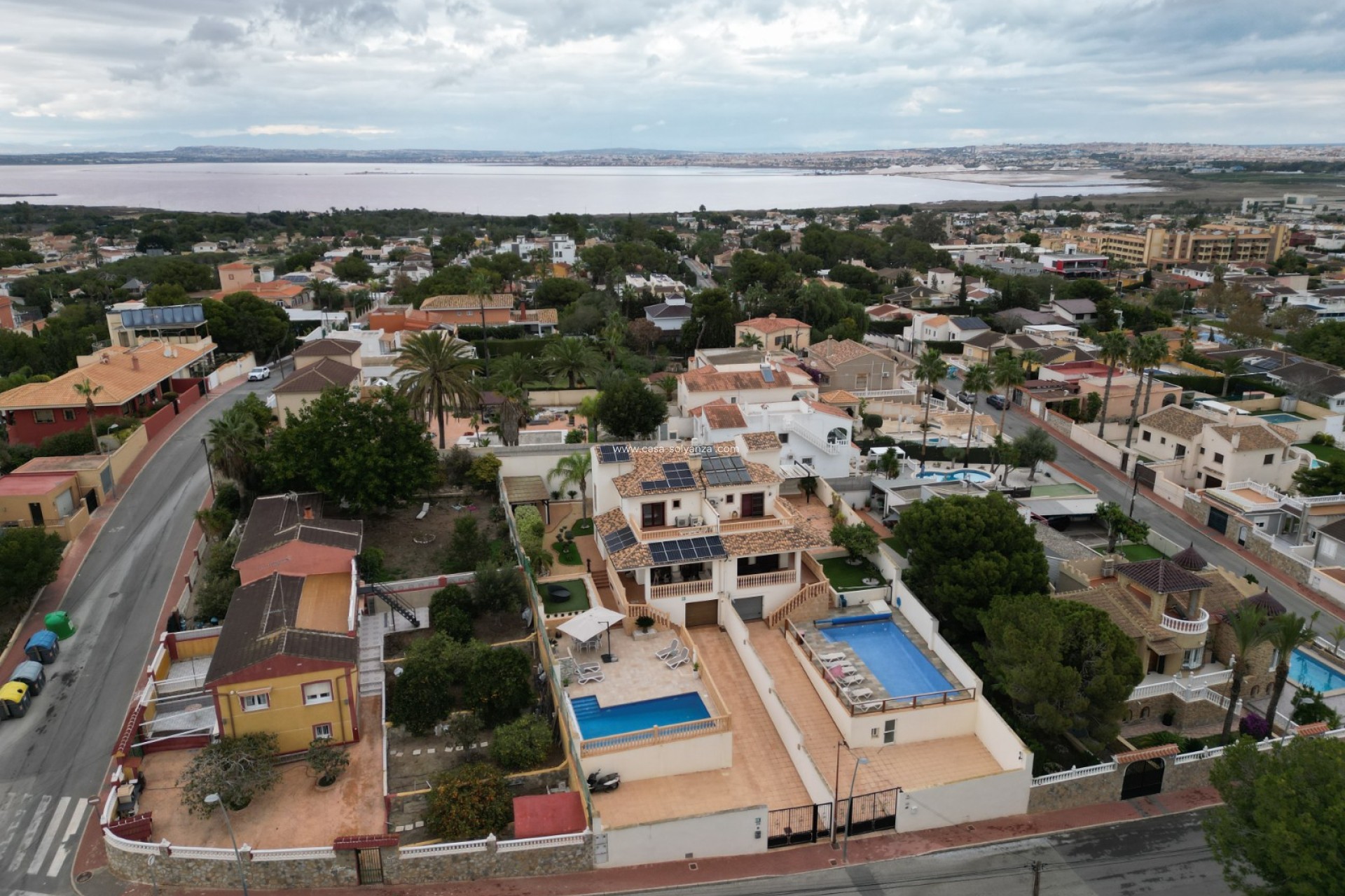 Resale - Villa - Torrevieja - Costa Blanca
