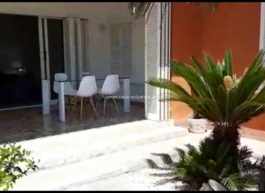 Resale - Villa - Torrevieja - Costa Blanca