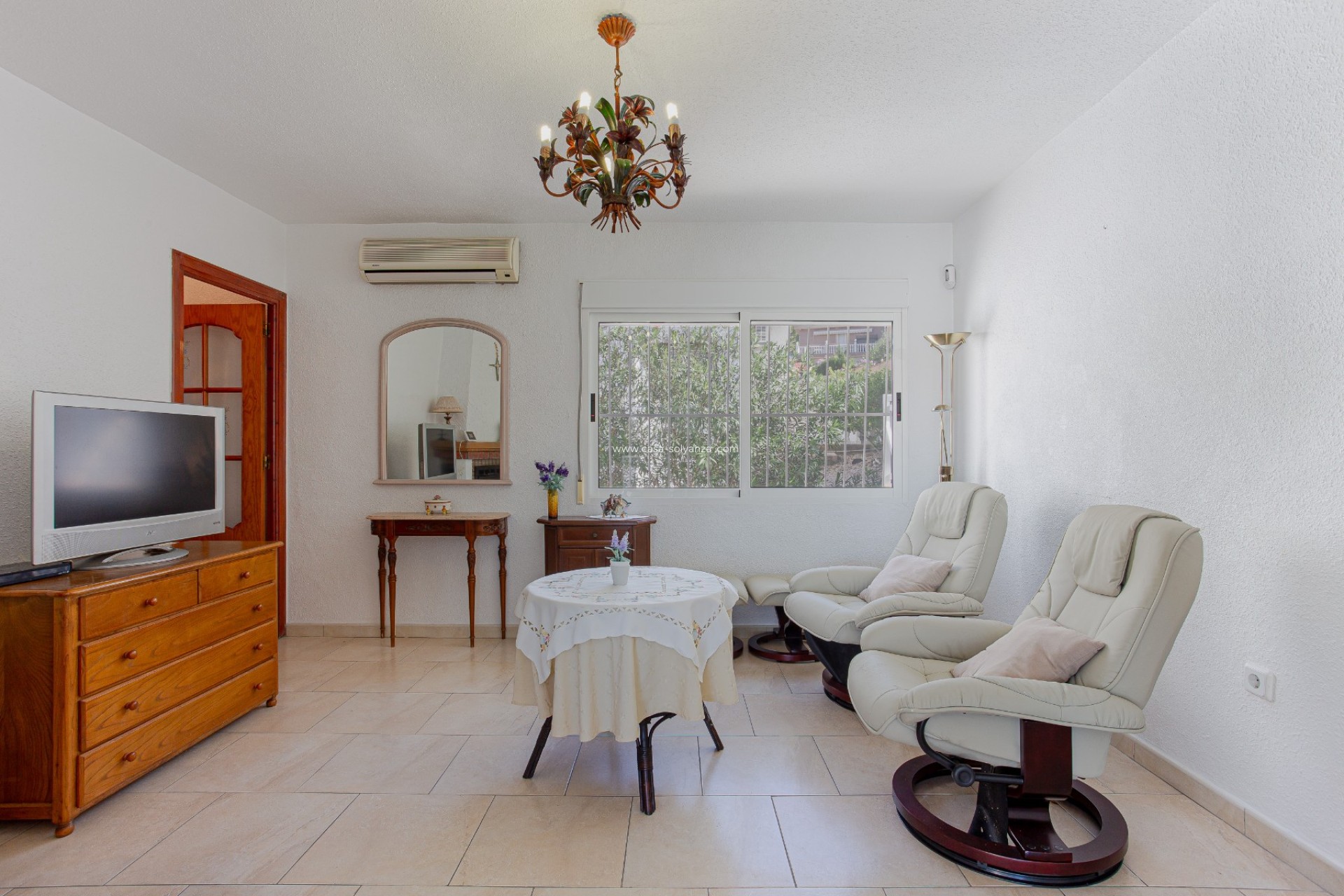 Resale - Villa - Torrevieja - Costa Blanca