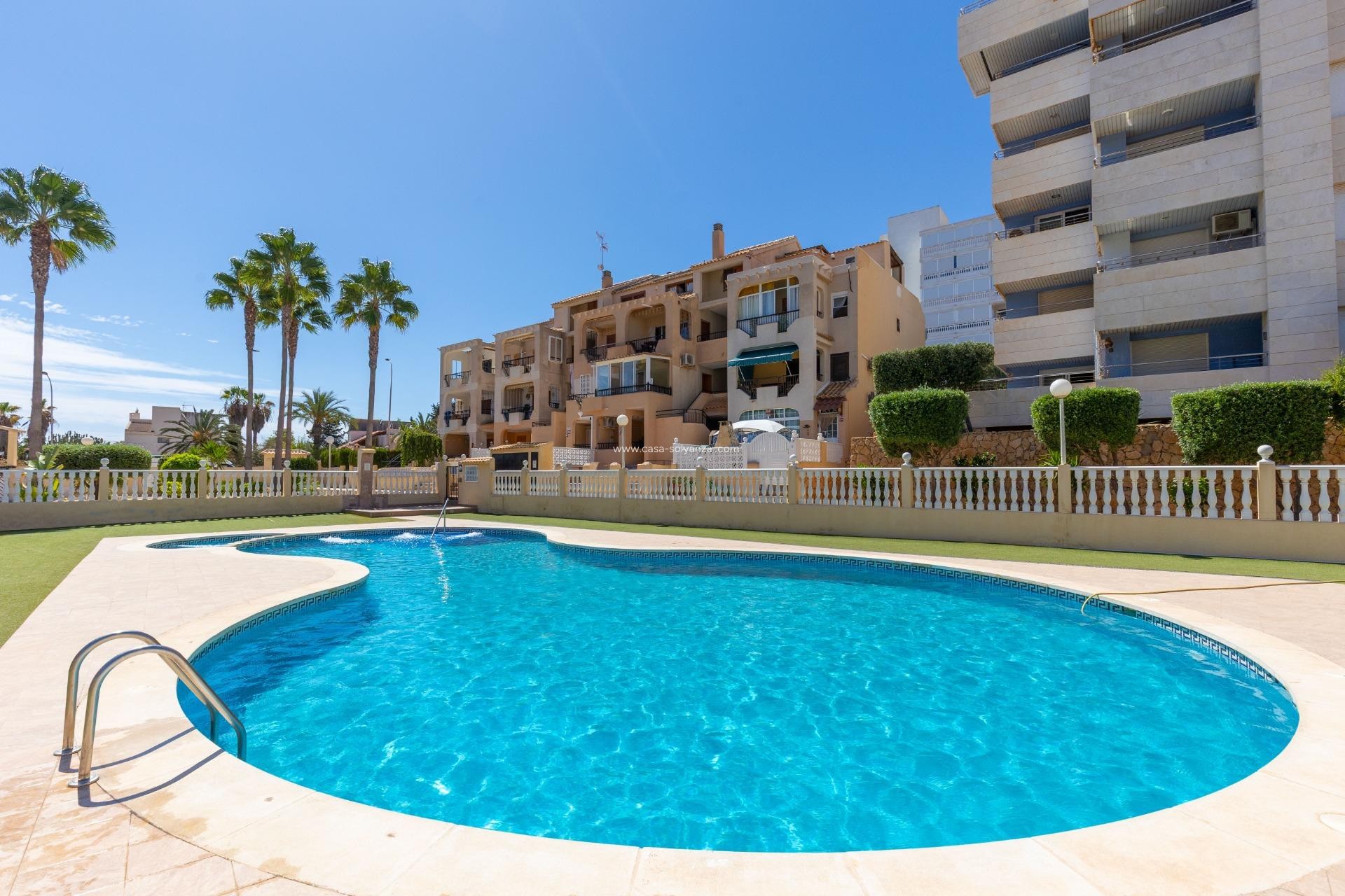 Resale - Villa - Torrevieja - Costa Blanca