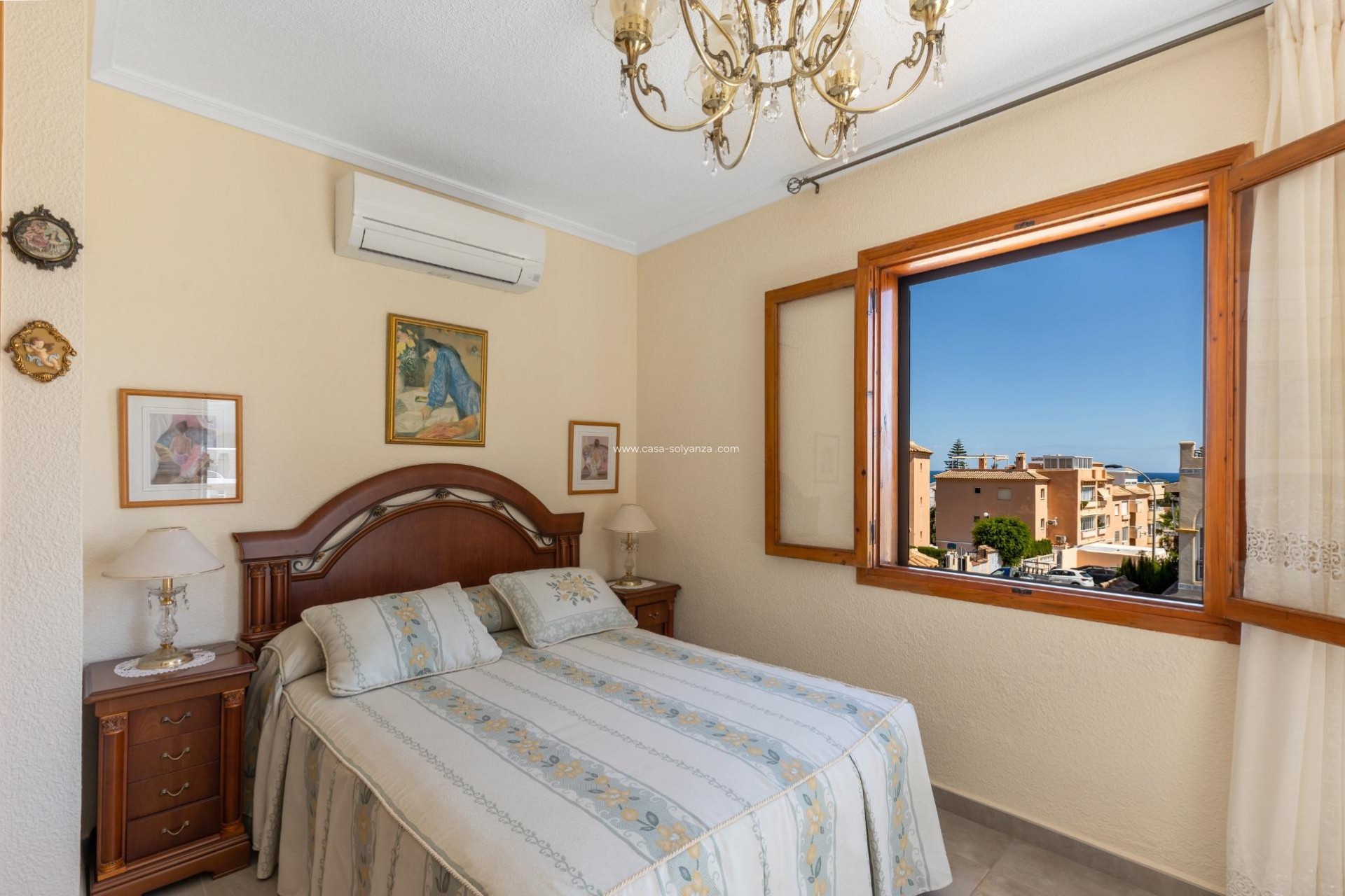 Resale - Villa - Torrevieja - Costa Blanca