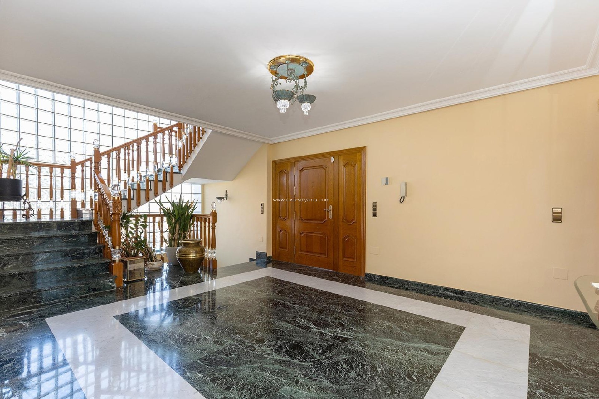 Resale - Villa - Torrevieja - Costa Blanca