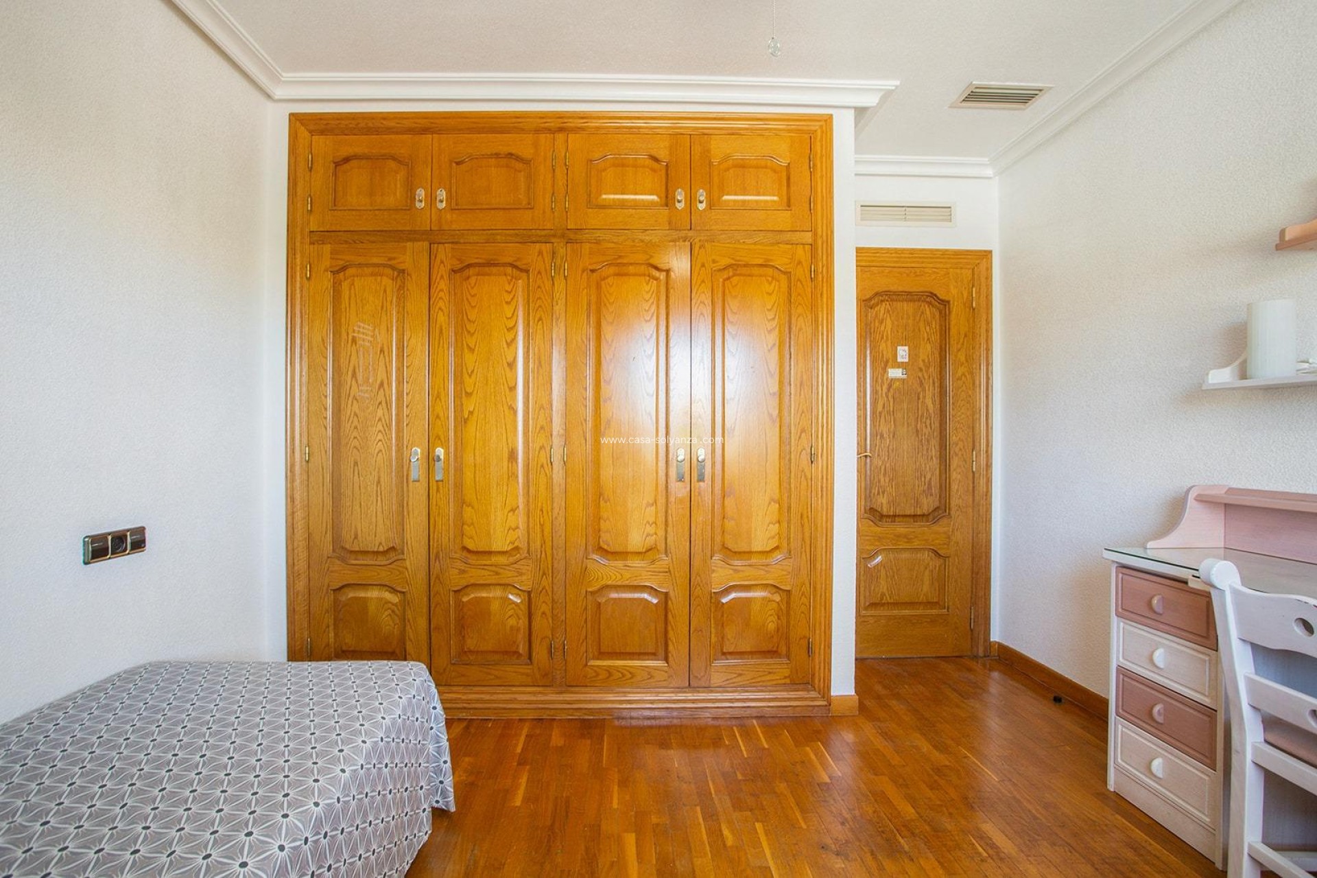 Resale - Villa - Torrevieja - Costa Blanca