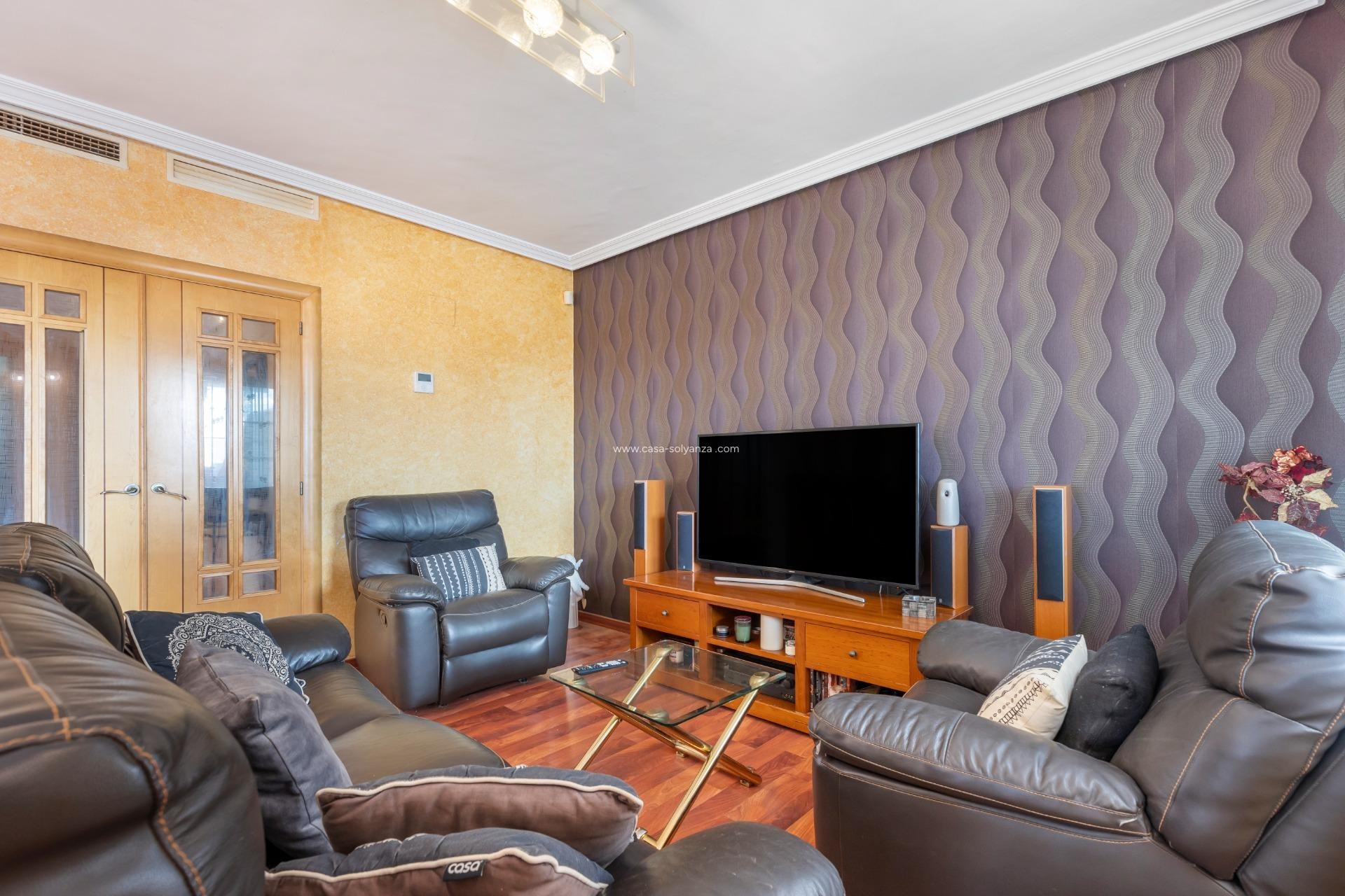 Resale - Villa - Torrevieja - Costa Blanca