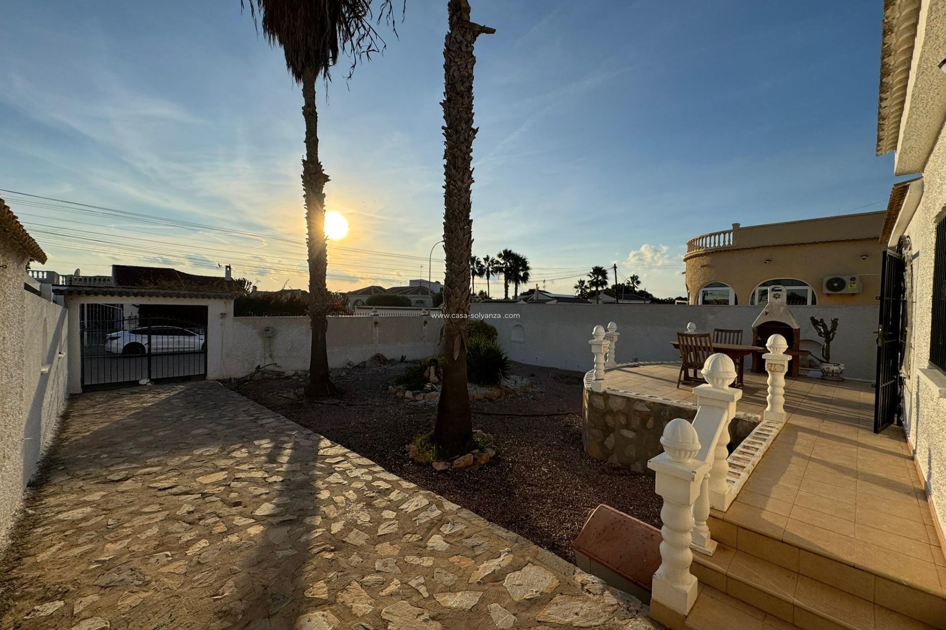 Resale - Villa - Torrevieja - Costa Blanca