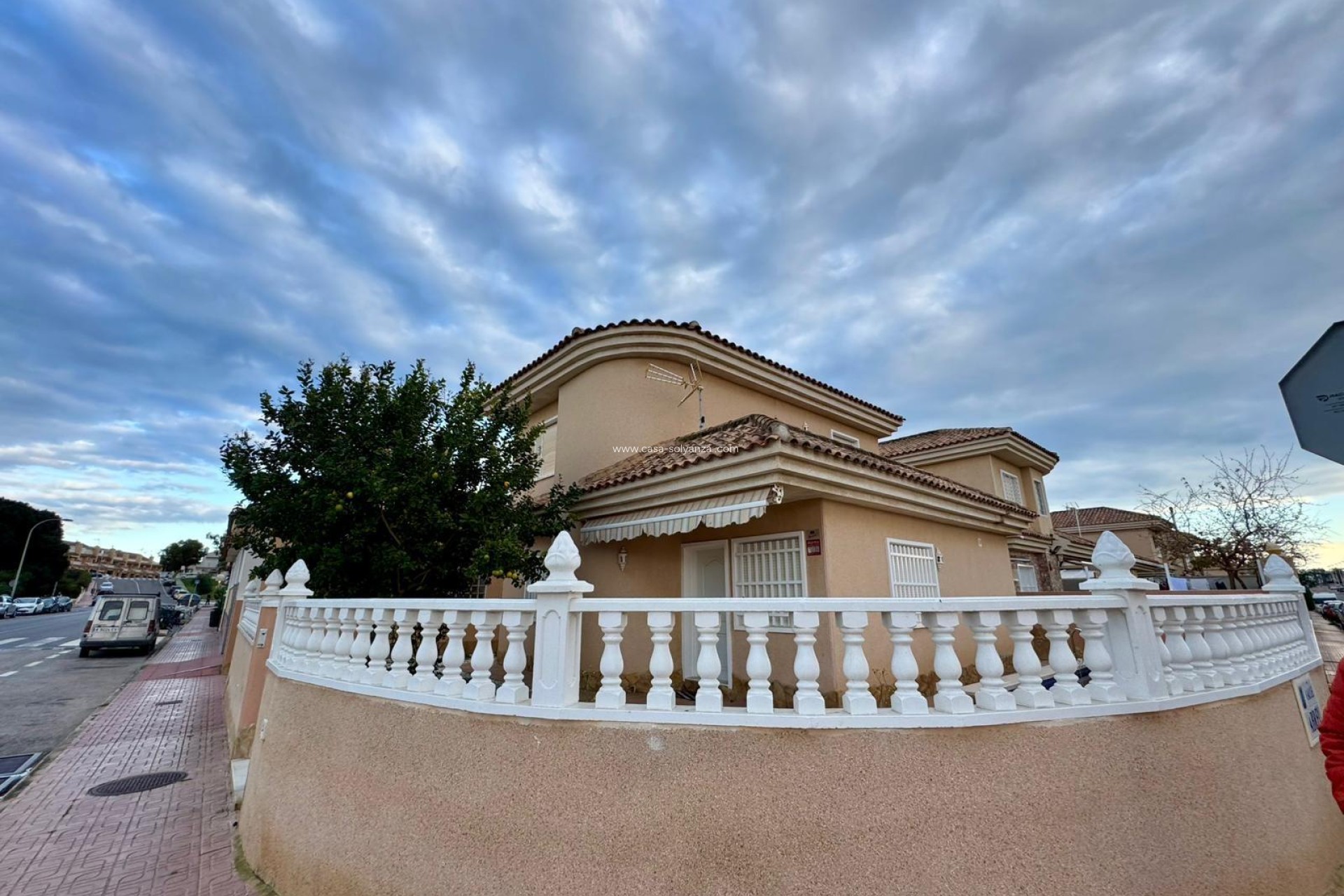 Resale - Villa - Torrevieja - Costa Blanca