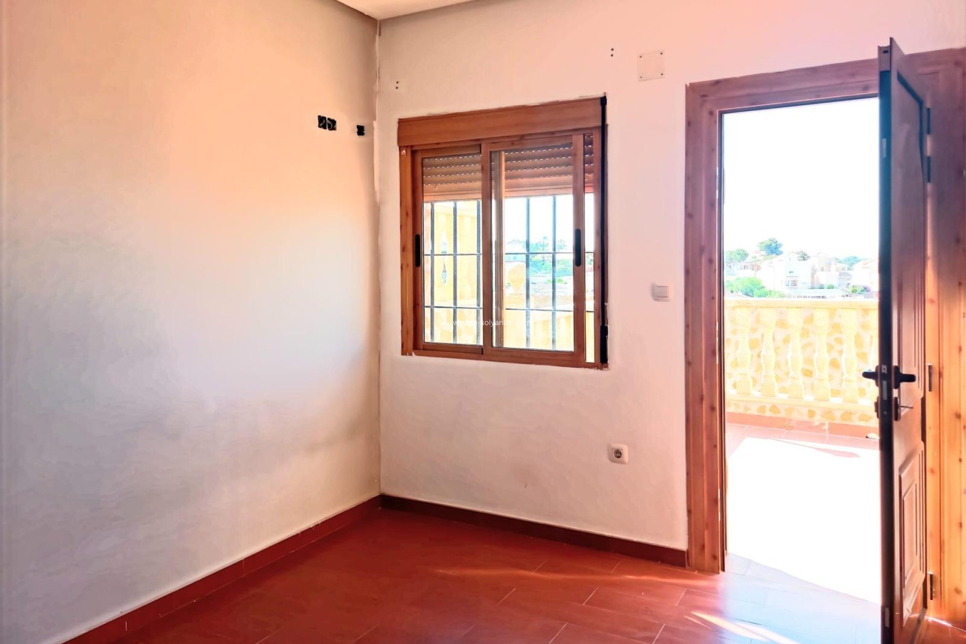 Resale - Villa - Torrevieja - Costa Blanca