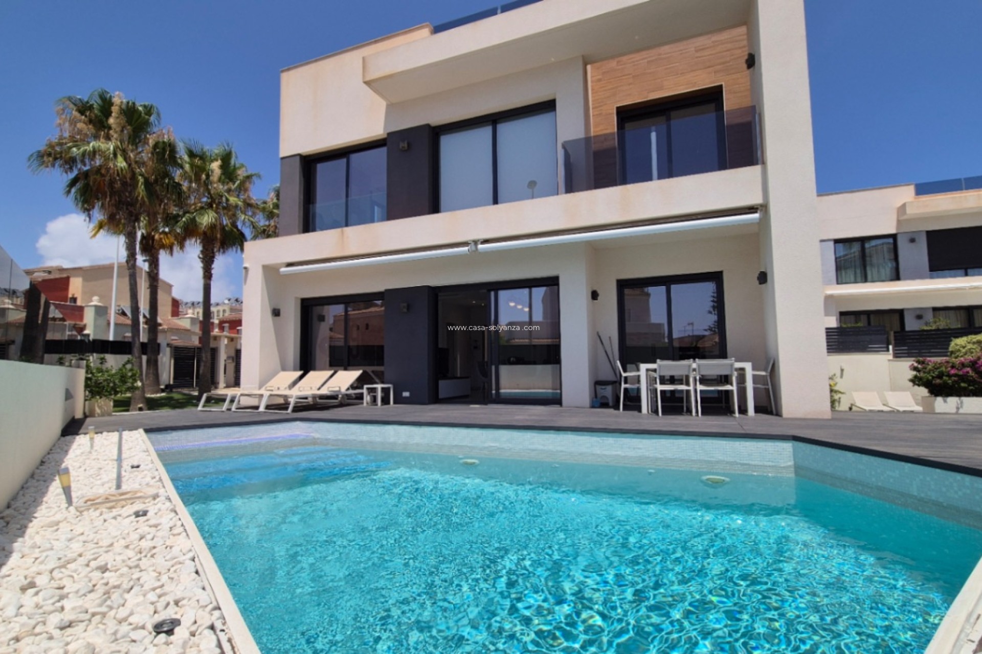 Resale - Villa - Torrevieja - Costa Blanca