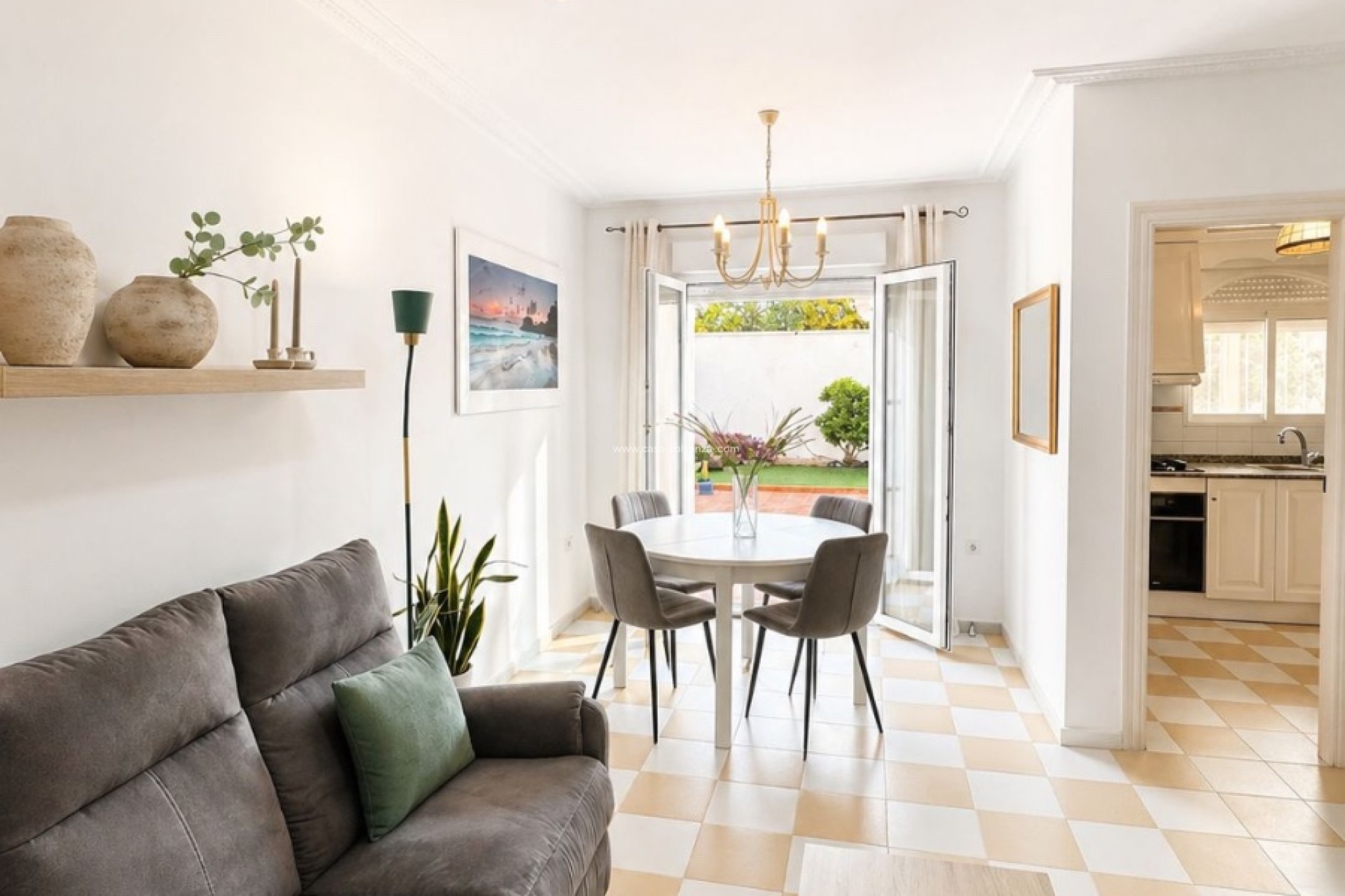 Resale - Villa - Torrevieja - Costa Blanca