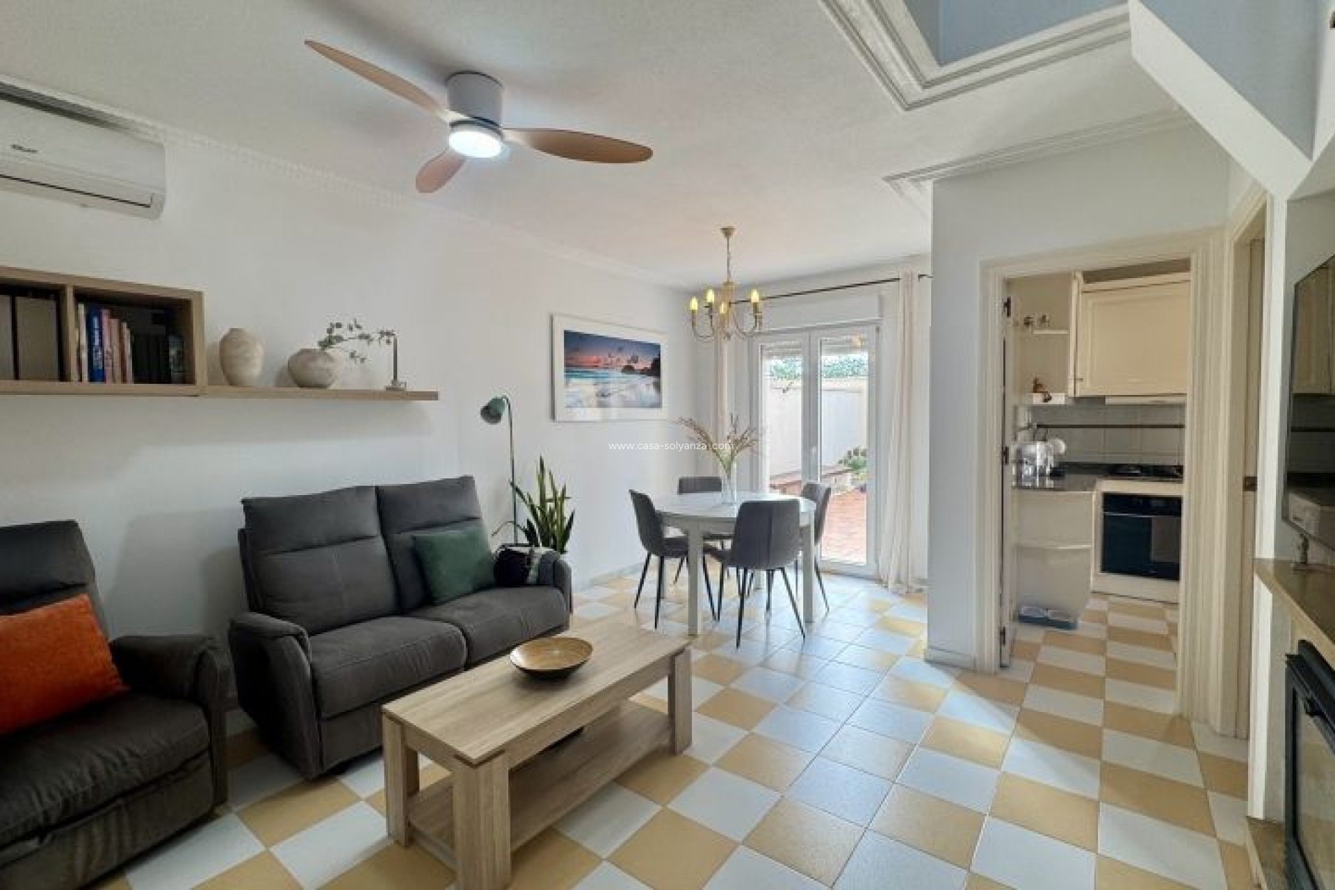 Resale - Villa - Torrevieja - Costa Blanca