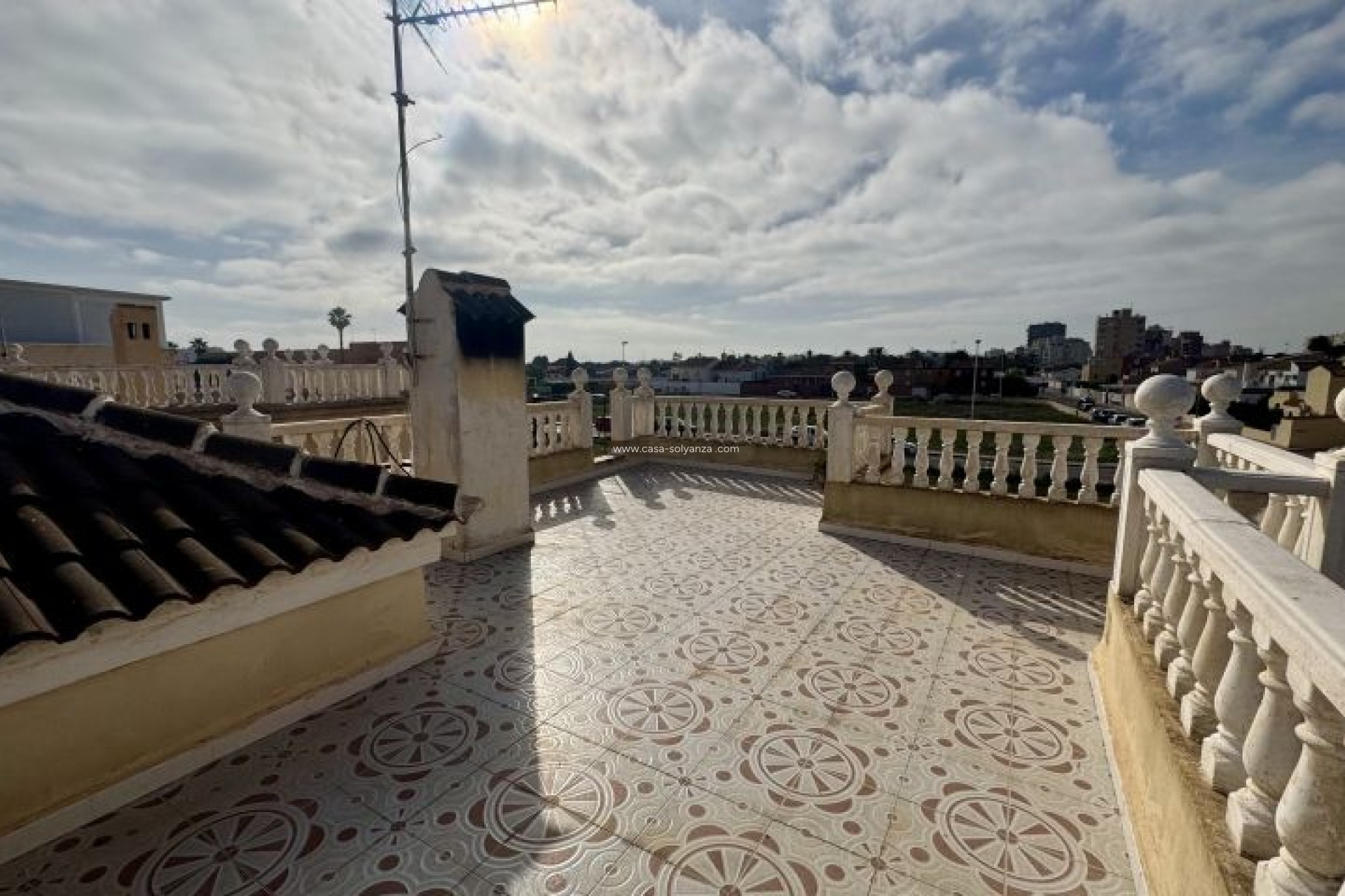 Resale - Villa - Torrevieja - Costa Blanca