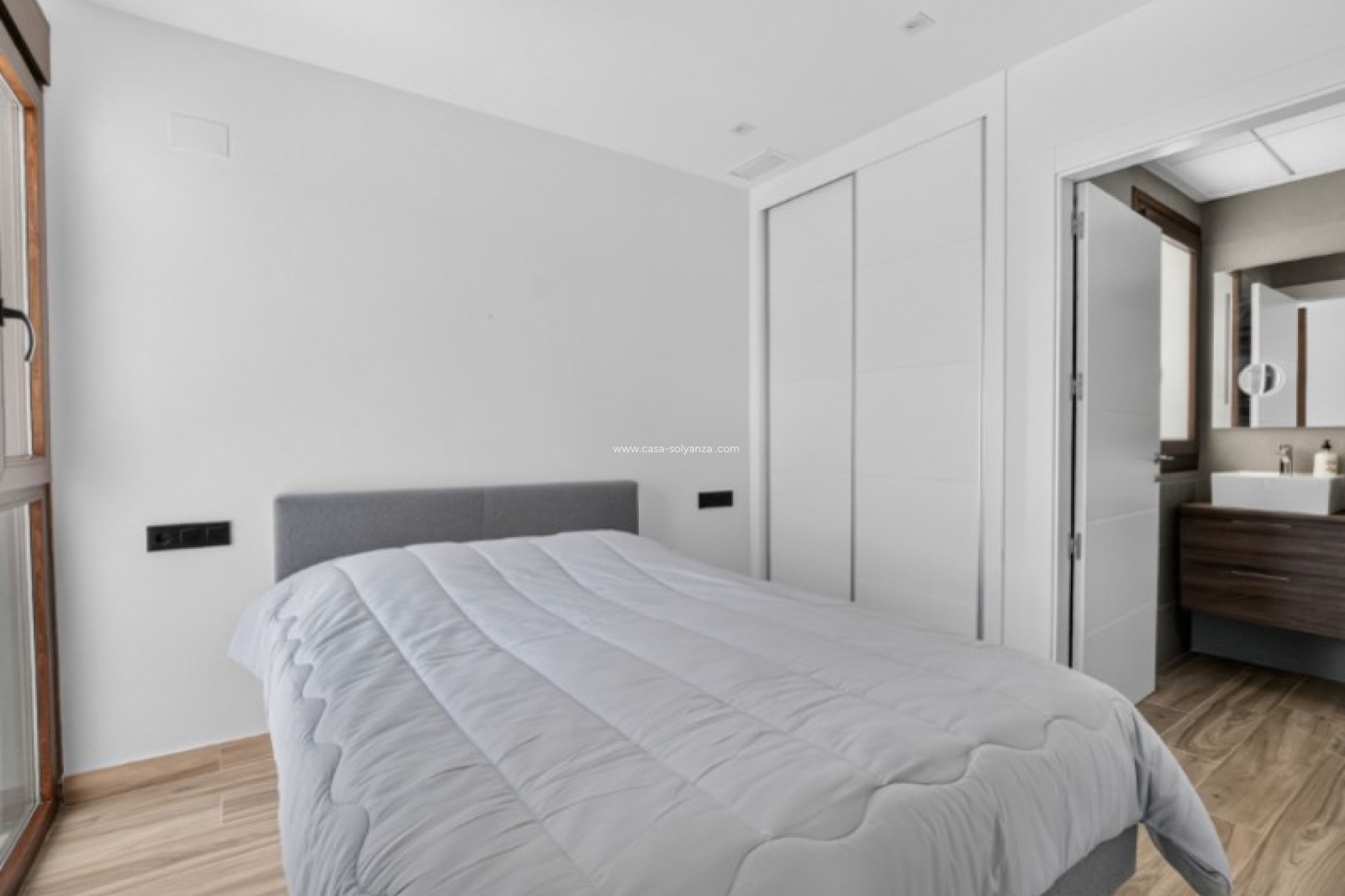 Resale - Villa - Torrevieja - Costa Blanca