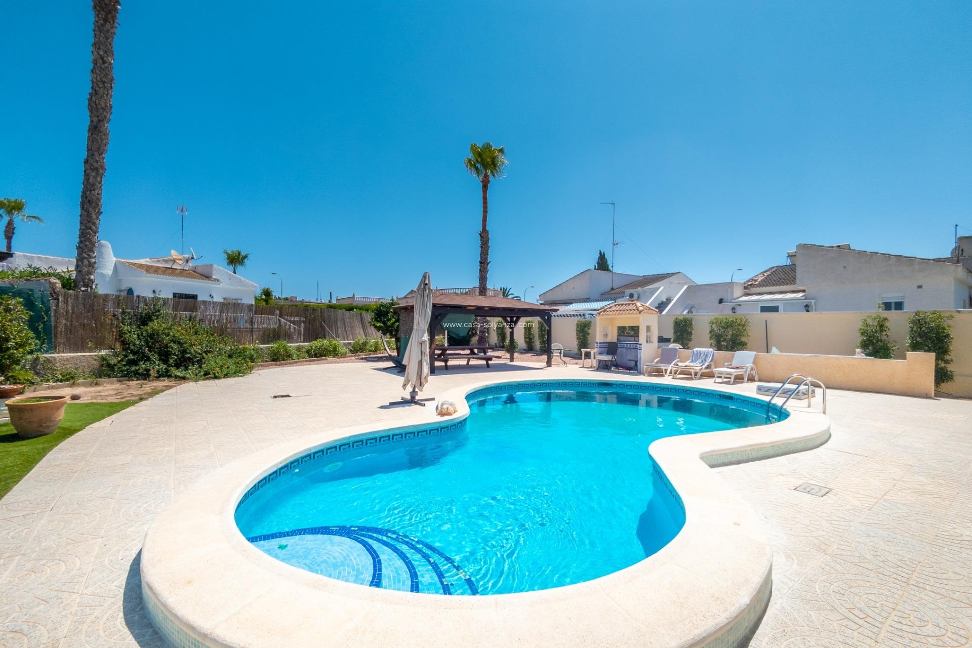 Resale - Villa - Torrevieja - El chaparral