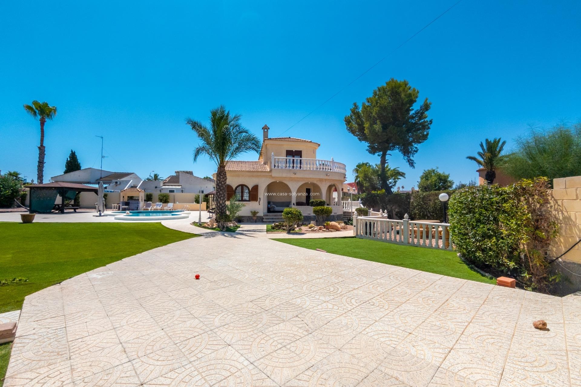 Resale - Villa - Torrevieja - El chaparral