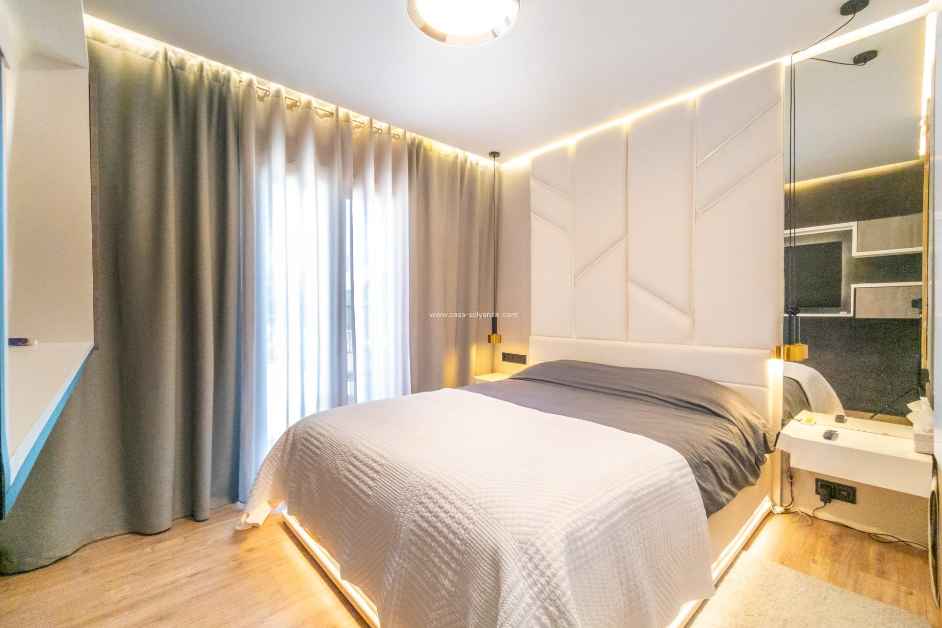 Resale - Villa - Torrevieja - El chaparral