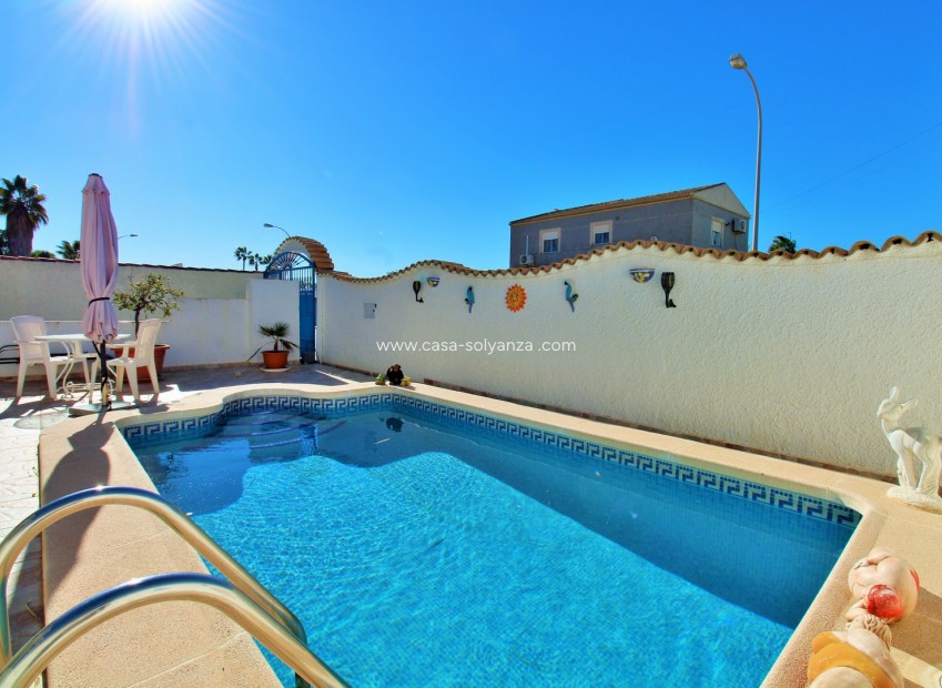 Resale - Villa - Torrevieja - El chaparral