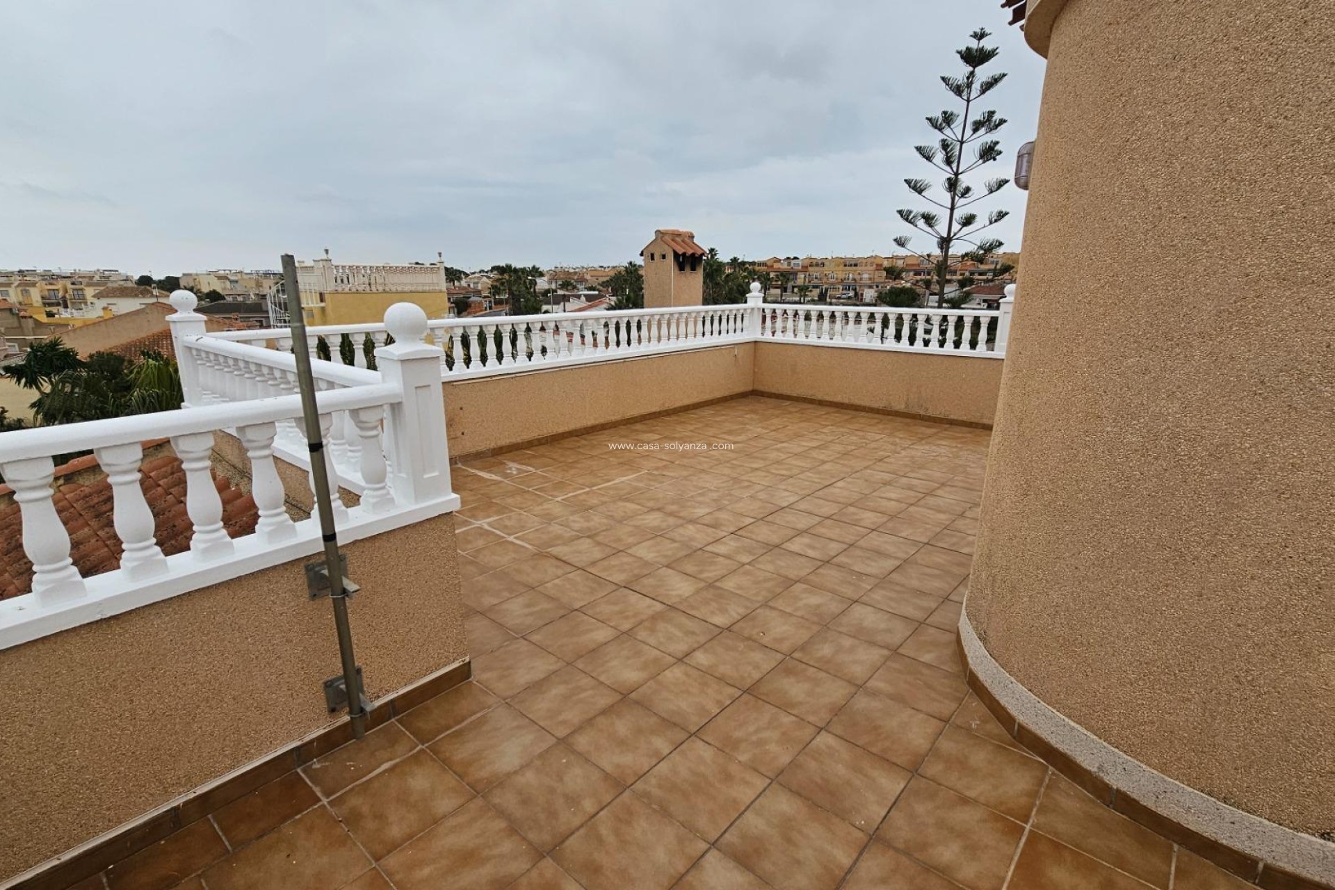 Resale - Villa - Torrevieja - El chaparral