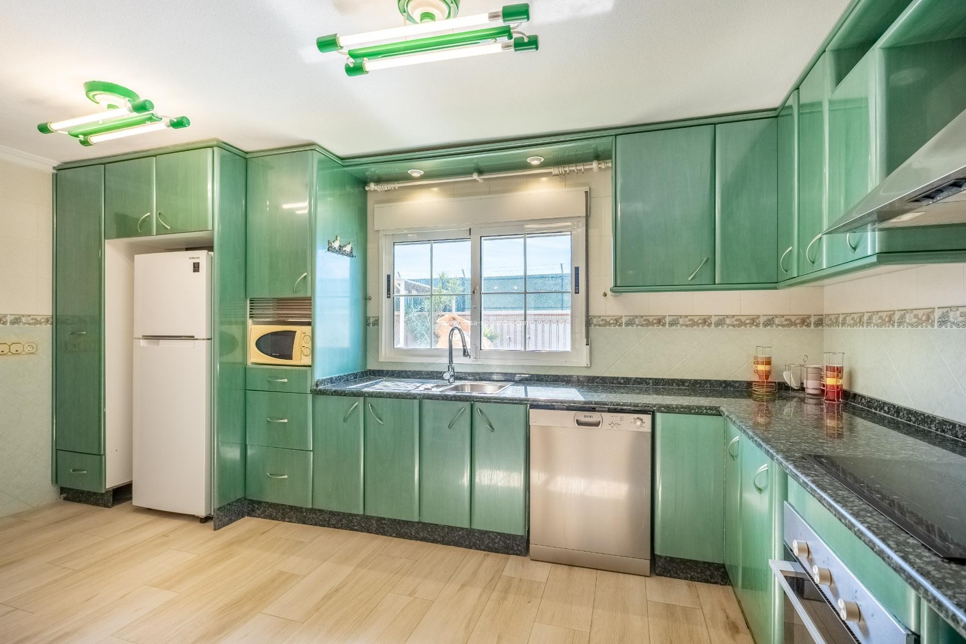 Resale - Villa - Torrevieja - El chaparral