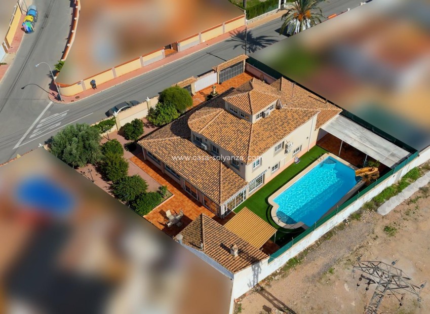 Resale - Villa - Torrevieja - El chaparral
