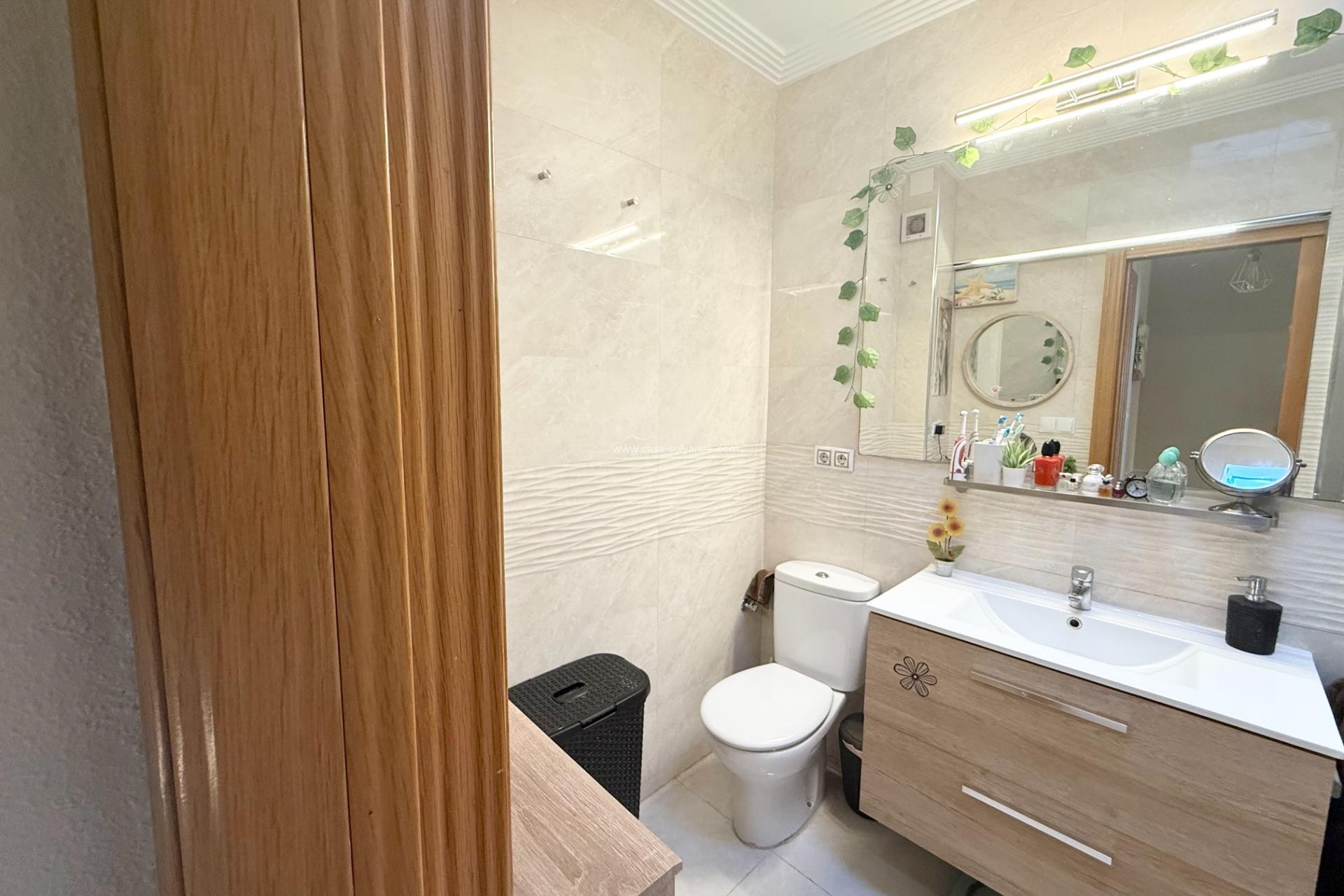 Resale - Villa - Torrevieja - El Limonar