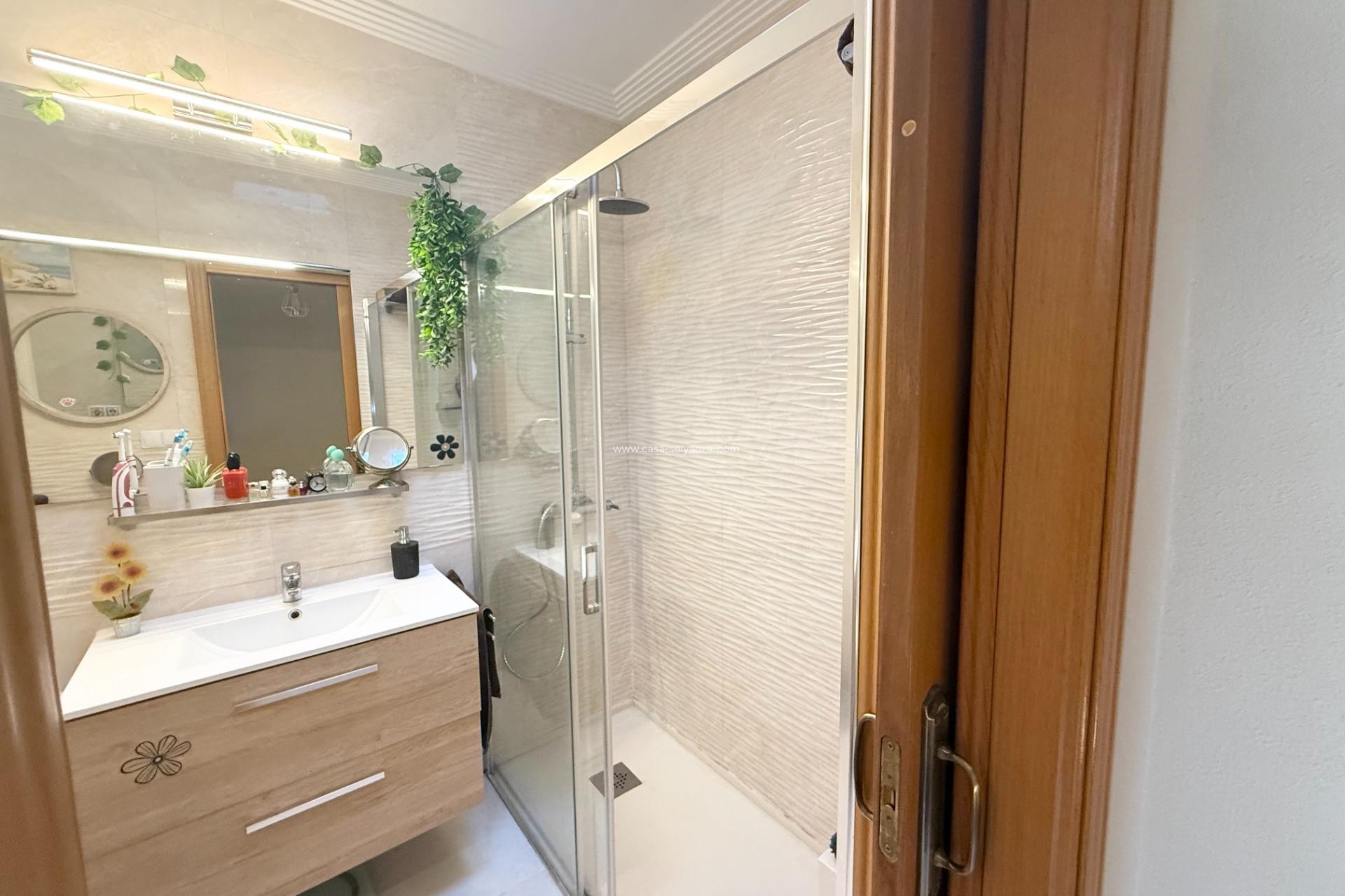 Resale - Villa - Torrevieja - El Limonar