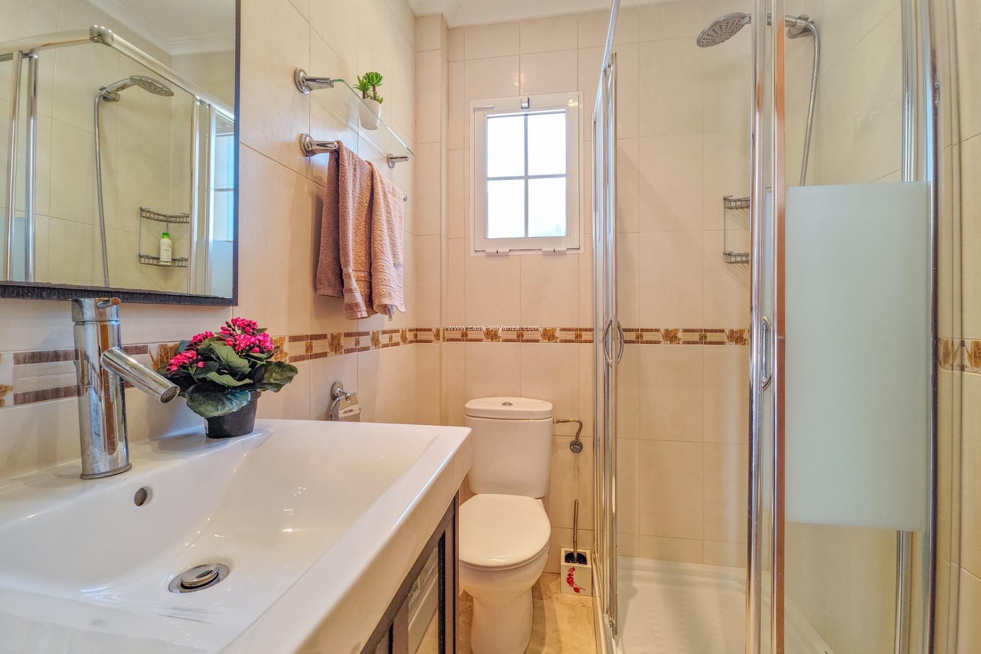 Resale - Villa - Torrevieja - La Mata