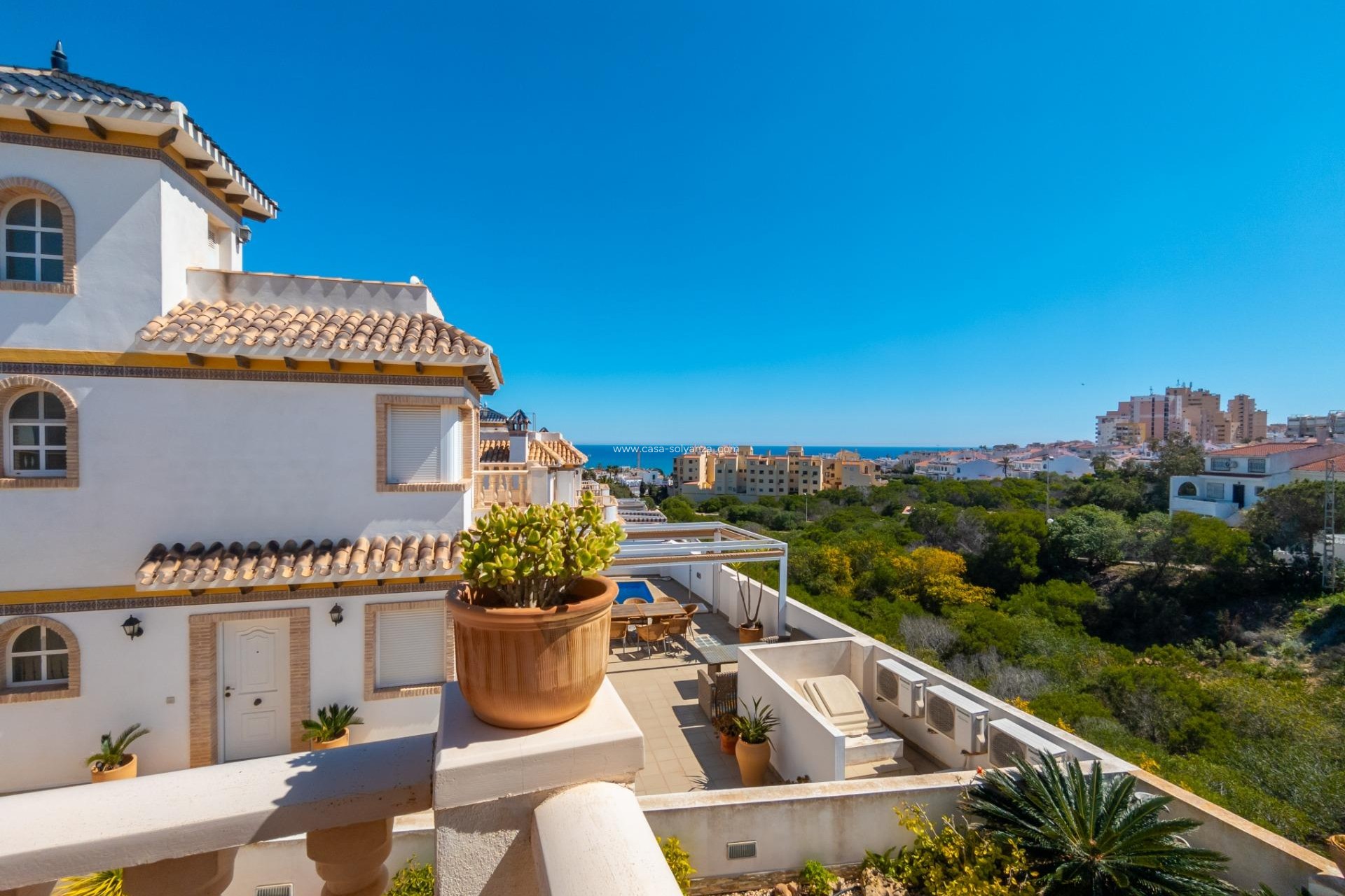 Resale - Villa - Torrevieja - La Mata