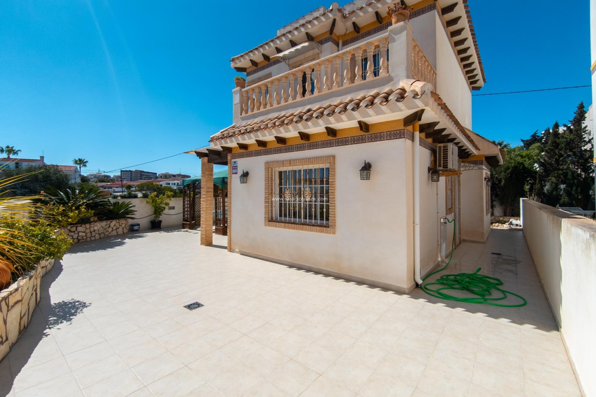 Resale - Villa - Torrevieja - La Mata