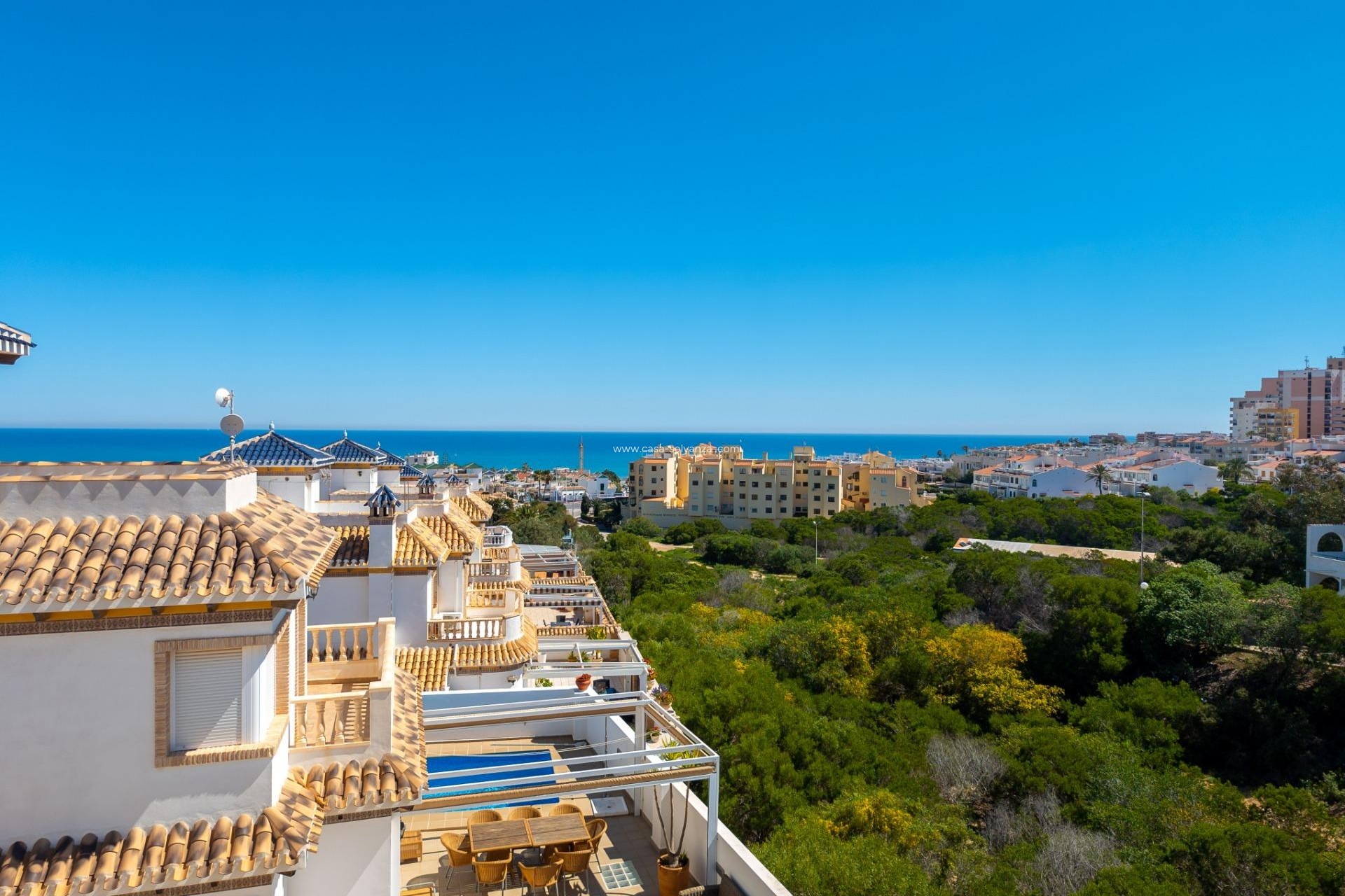 Resale - Villa - Torrevieja - La Mata