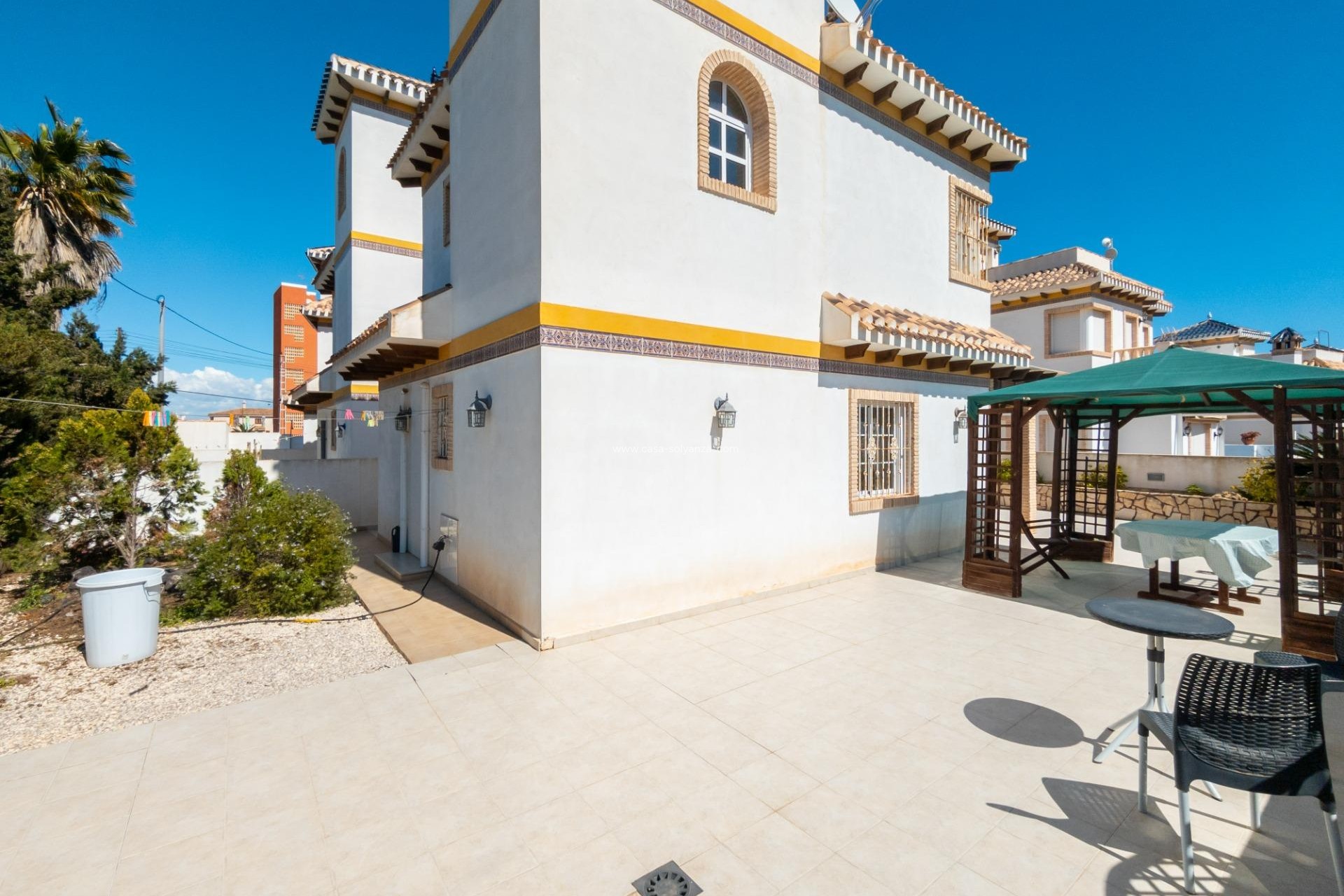Resale - Villa - Torrevieja - La Mata