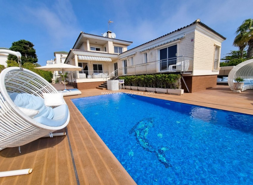Resale - Villa - Torrevieja - La Mata