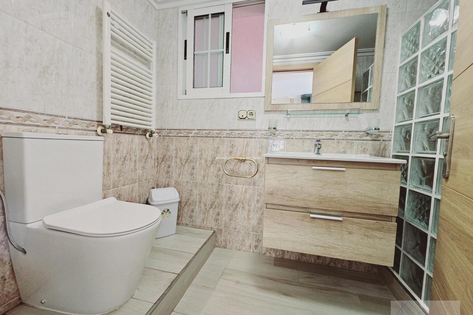 Resale - Villa - Torrevieja - La Siesta