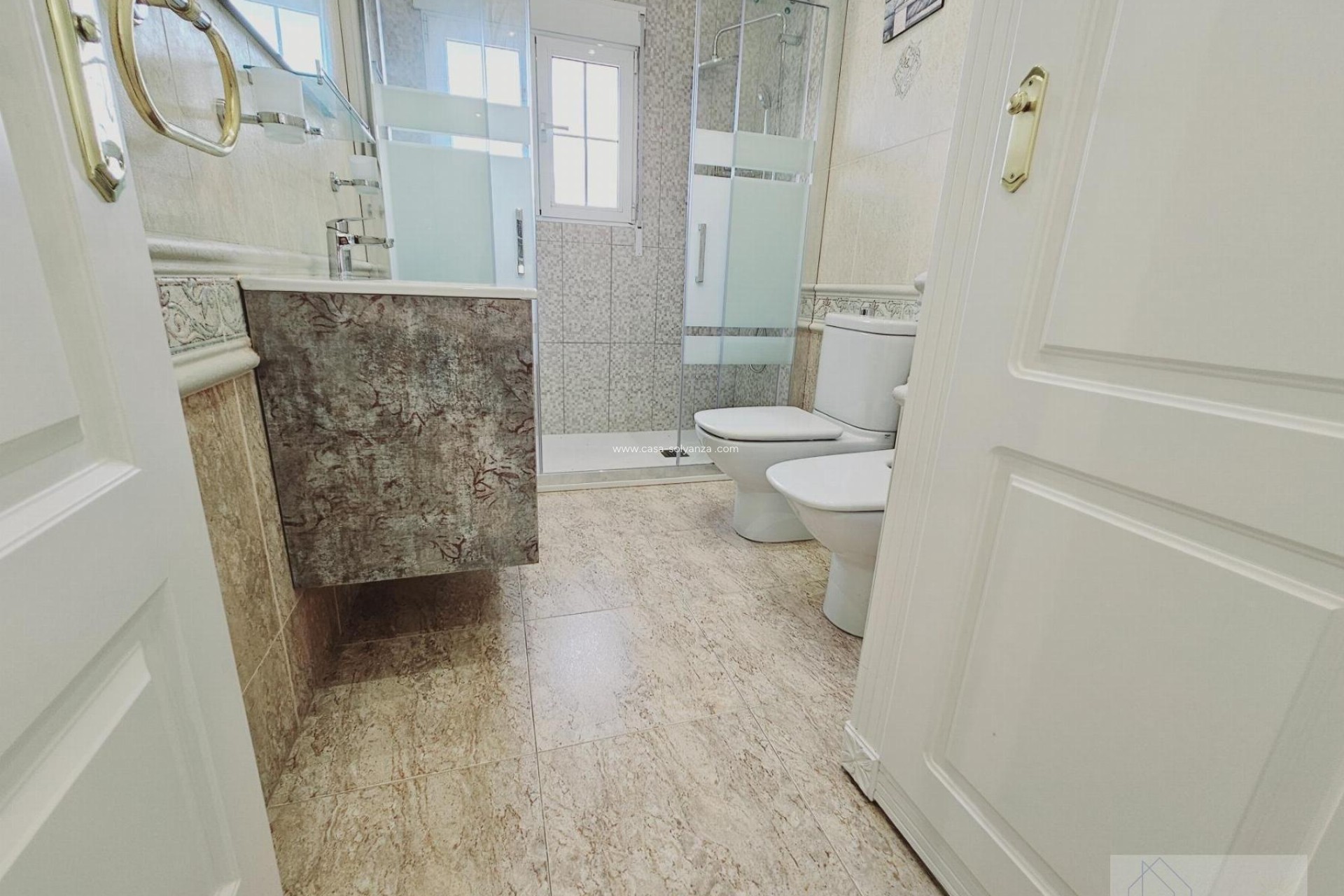 Resale - Villa - Torrevieja - La Siesta