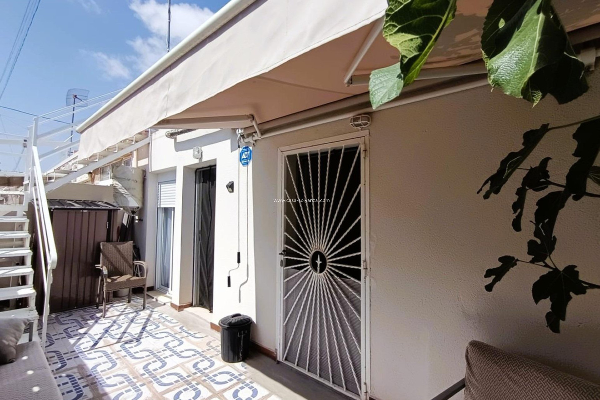 Resale - Villa - Torrevieja - La Siesta