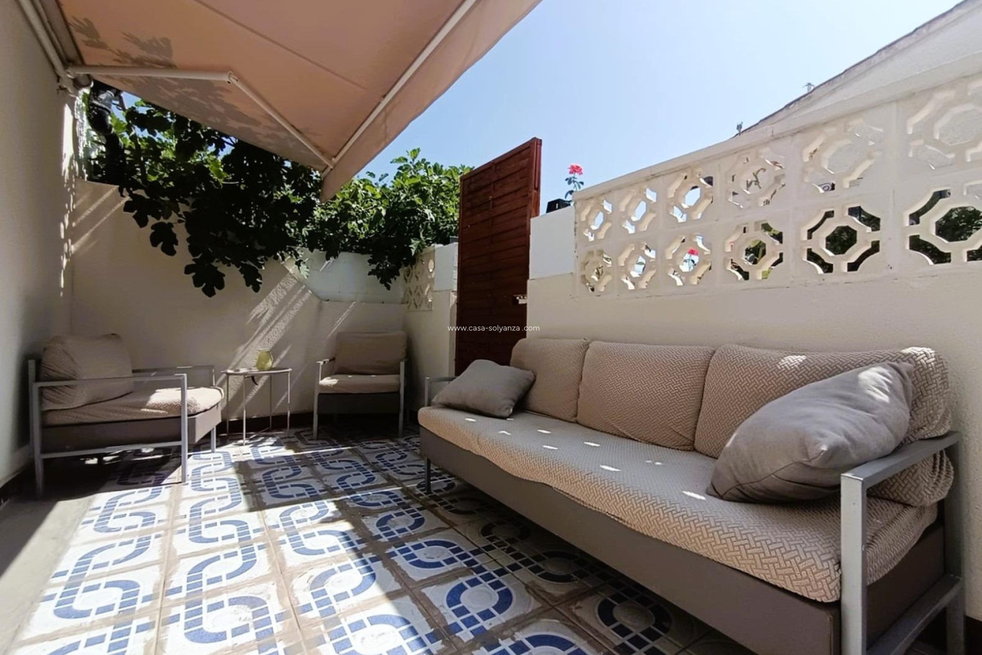 Resale - Villa - Torrevieja - La Siesta