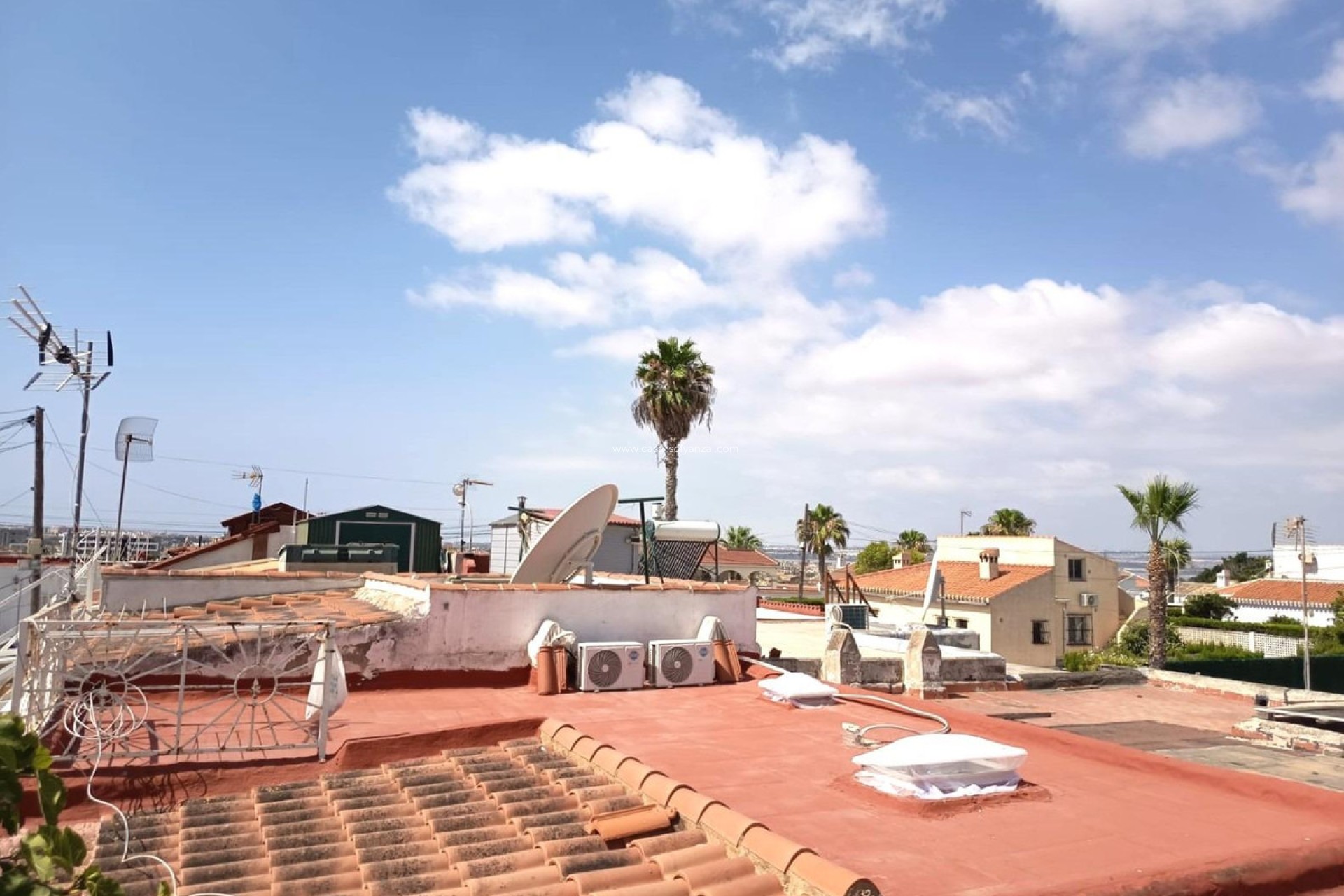 Resale - Villa - Torrevieja - La Siesta