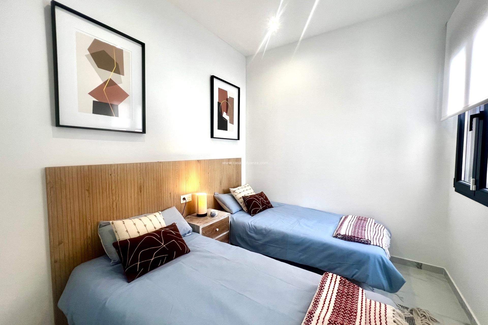 Resale - Villa - Torrevieja - La Siesta