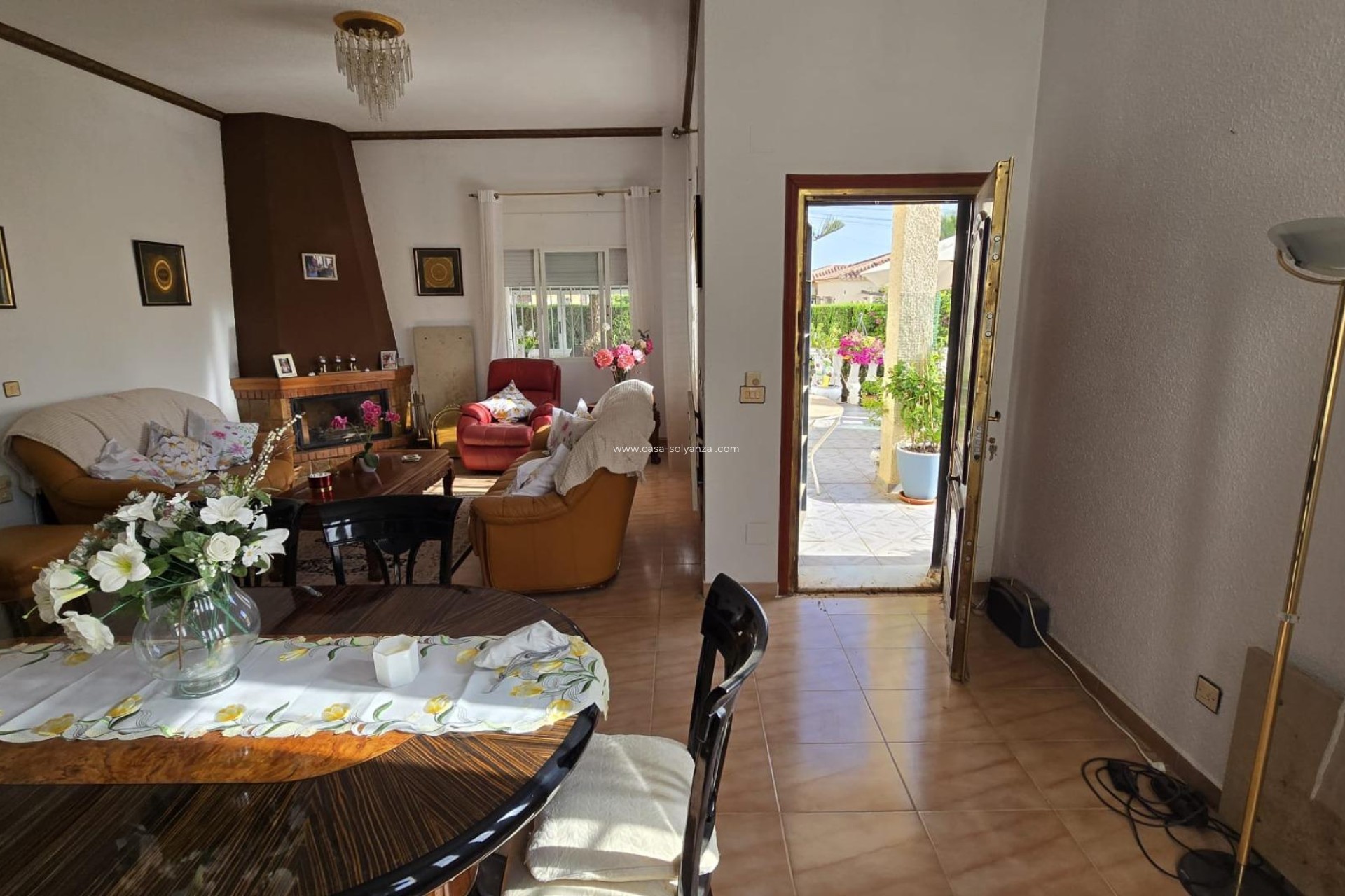 Resale - Villa - Torrevieja - La Siesta