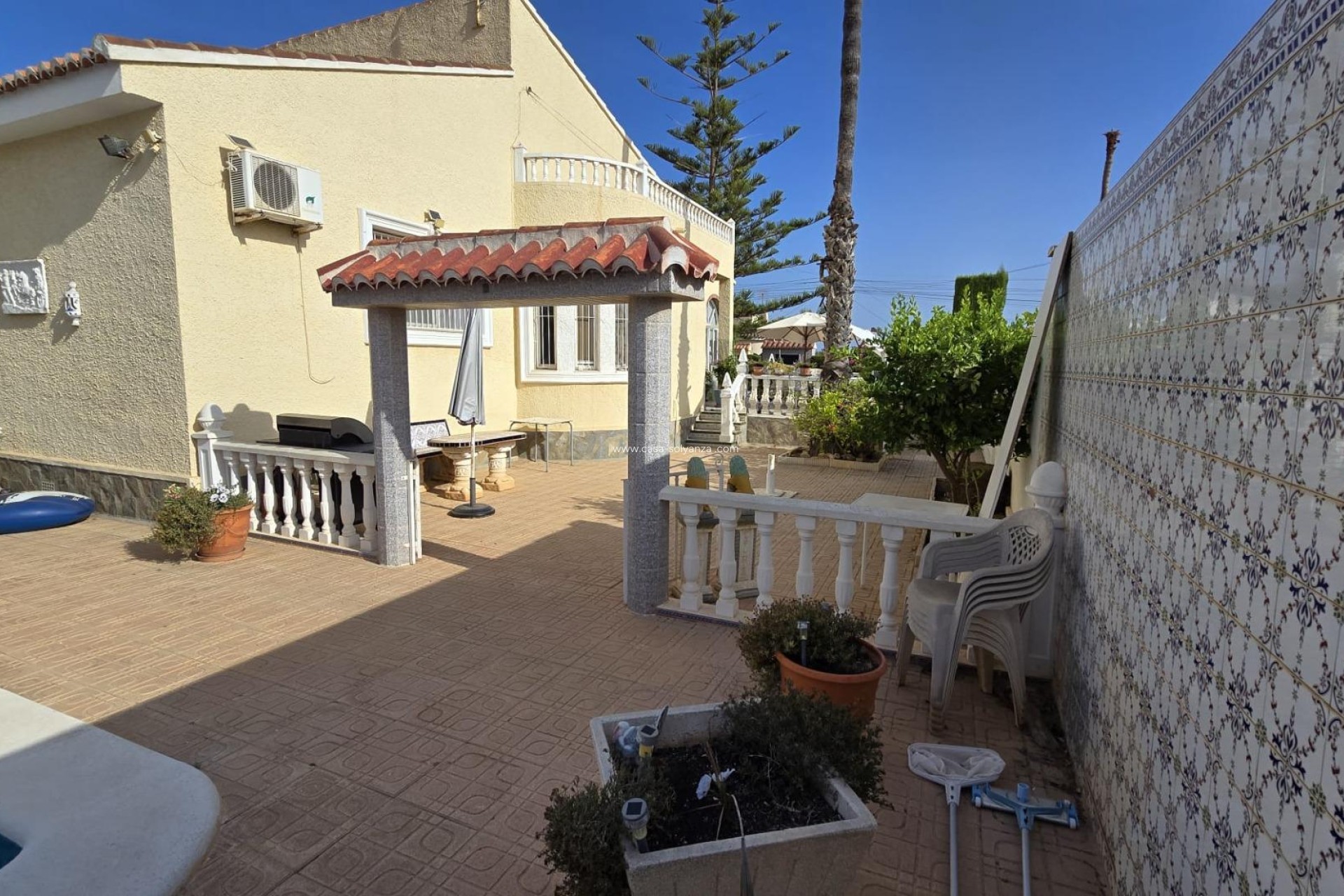 Resale - Villa - Torrevieja - La Siesta