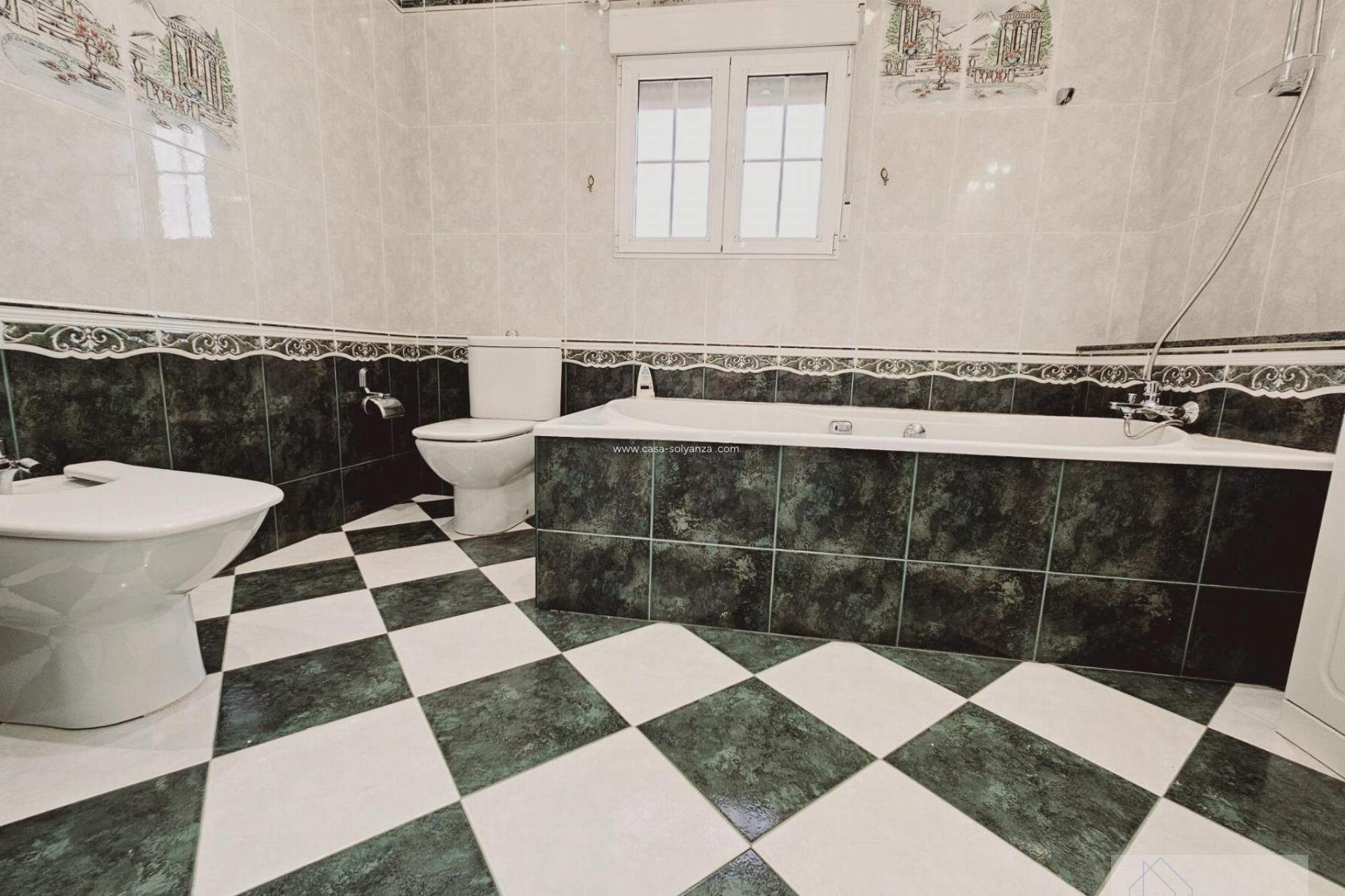 Resale - Villa - Torrevieja - La Siesta