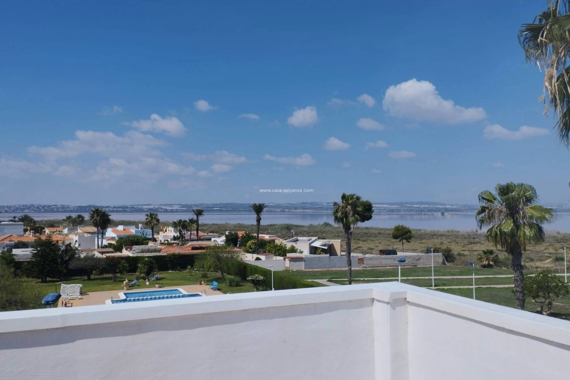 Resale - Villa - Torrevieja - La Siesta