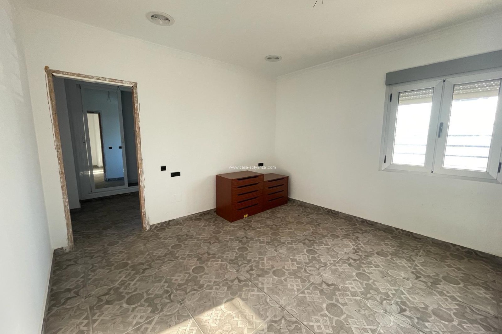 Resale - Villa - Torrevieja - La Siesta