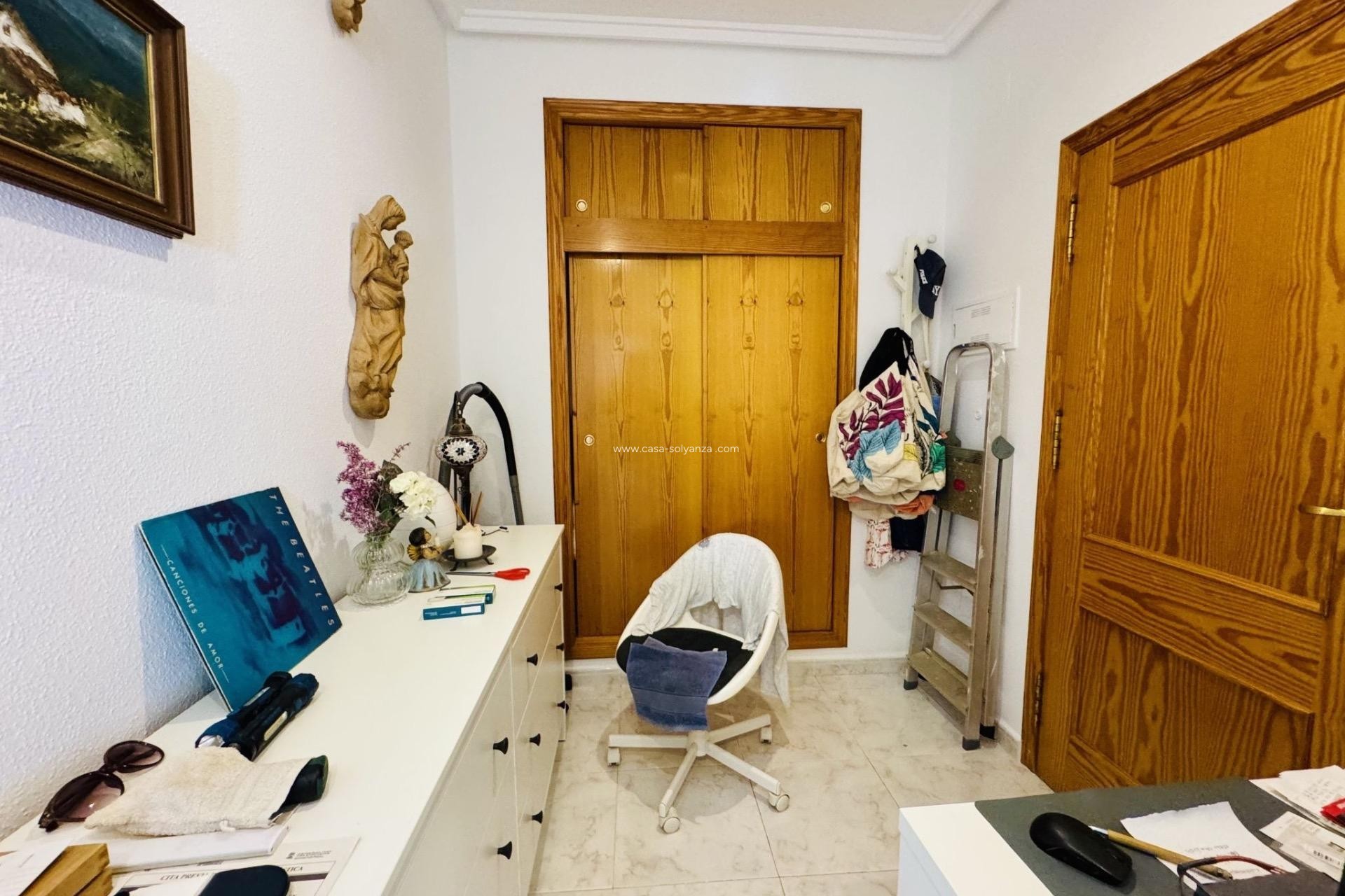 Resale - Villa - Torrevieja - La Siesta