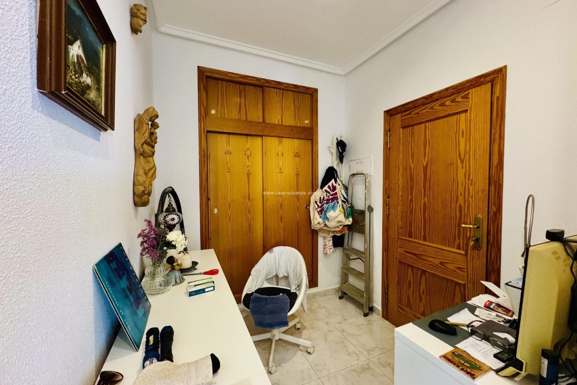 Resale - Villa - Torrevieja - La Siesta