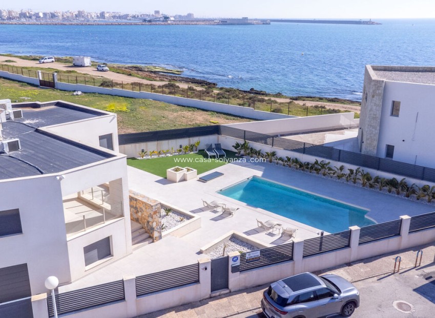 Resale - Villa - Torrevieja - La Valeta